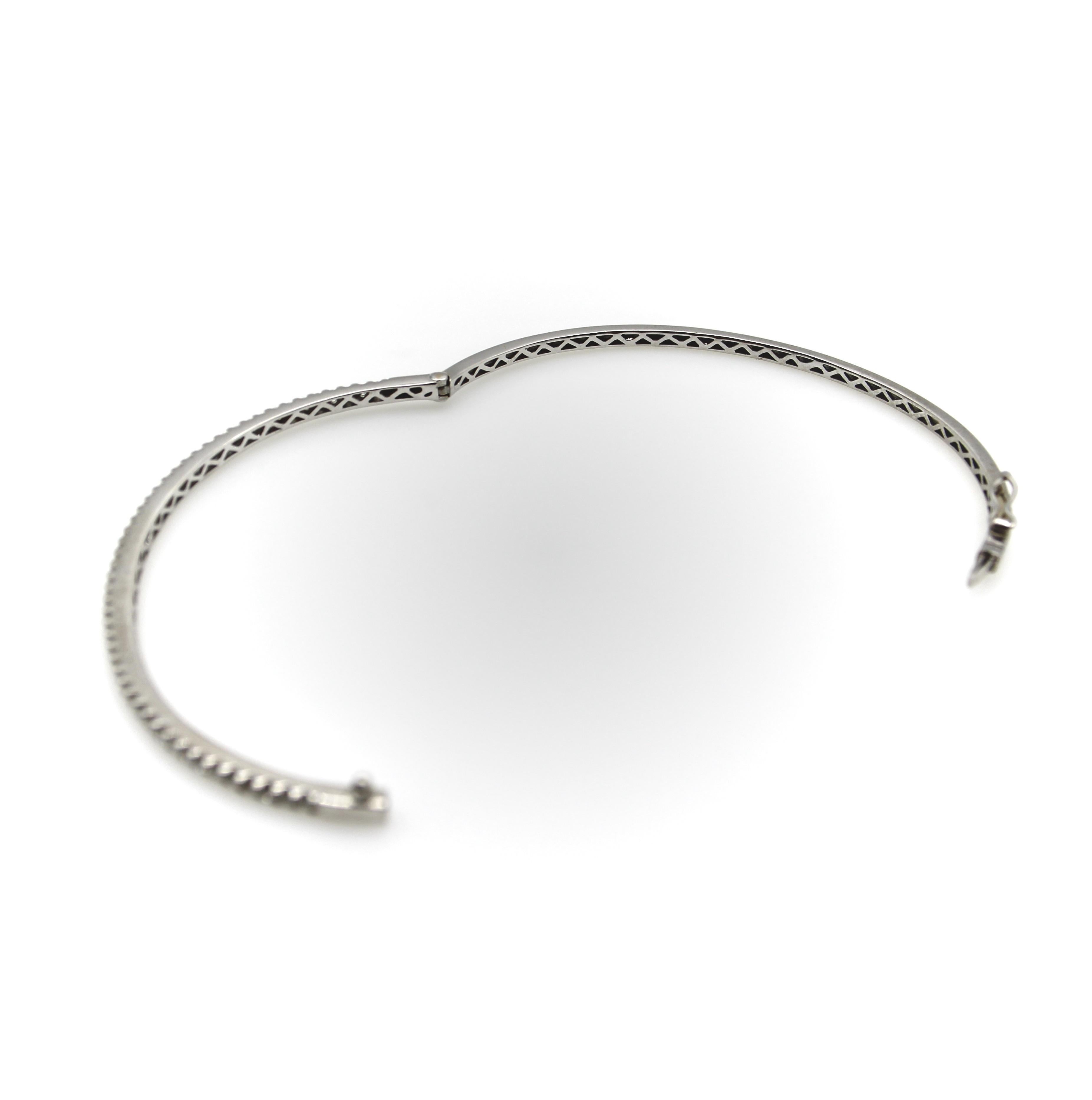Bracelet contemporain en or blanc 18K avec diamants Neuf - En vente à Venice, CA