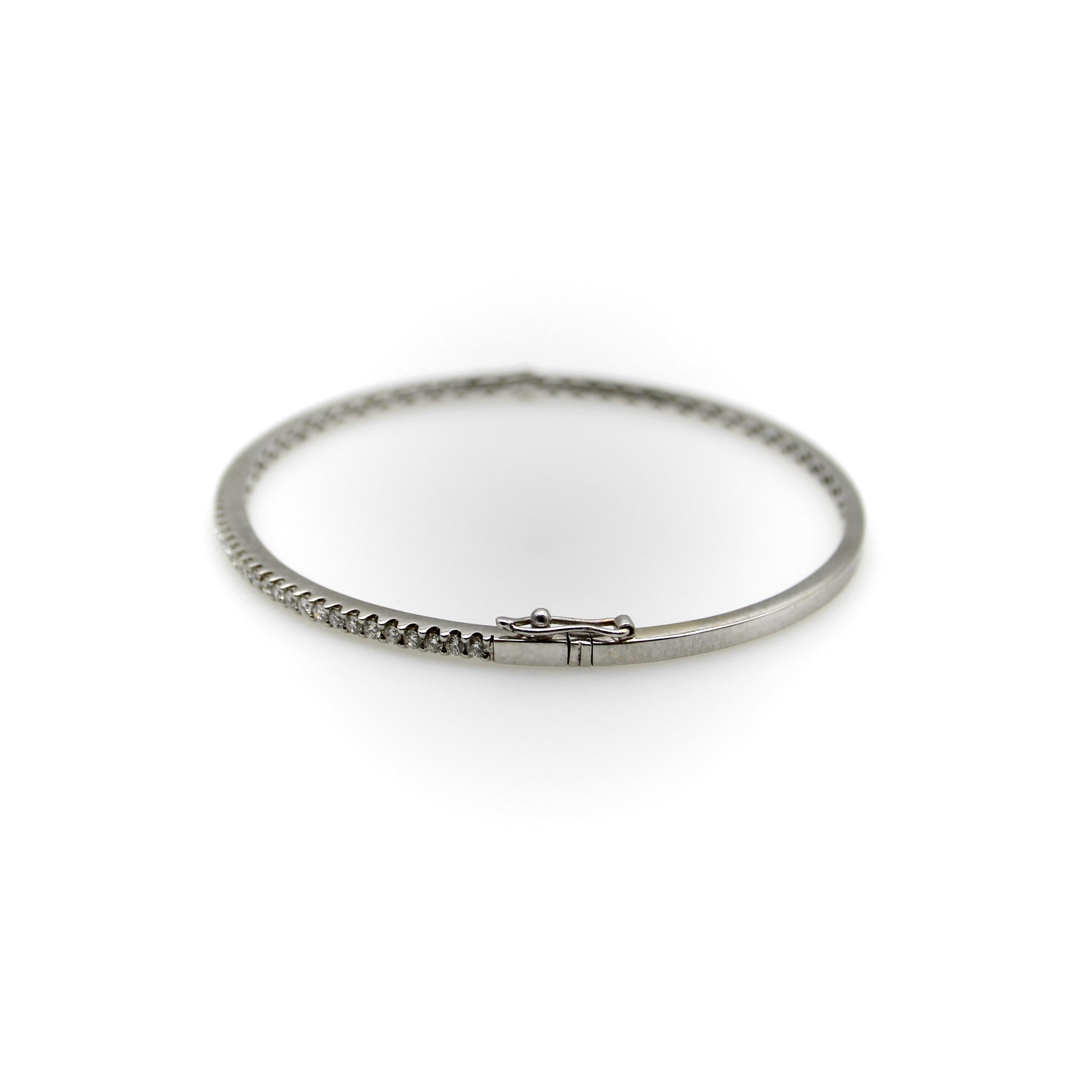 Bracelet contemporain en or blanc 18K avec diamants Unisexe en vente