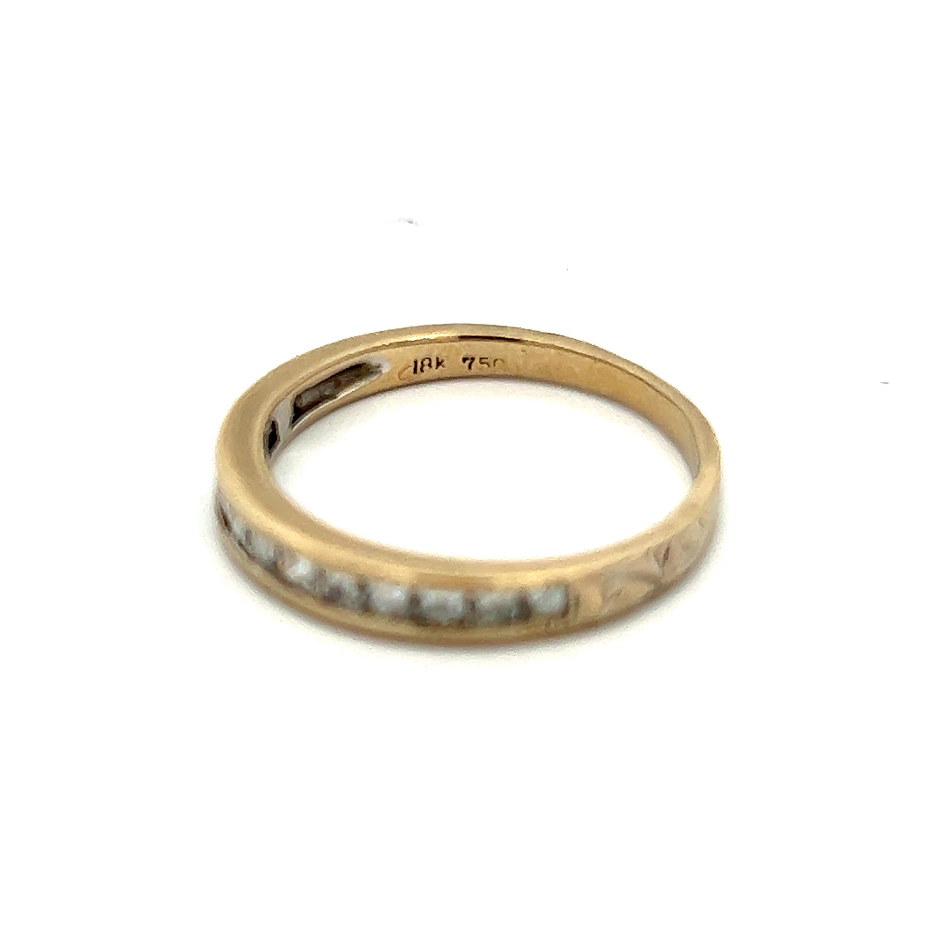 Contemporary 18K Weißgold Handgraviertes Diamantband im Prinzessinnenschliff  für Damen oder Herren im Angebot