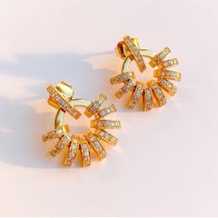 Contemporary 18K Yellow Gold and White Diamond Sculptural Ear Jackets and Studs