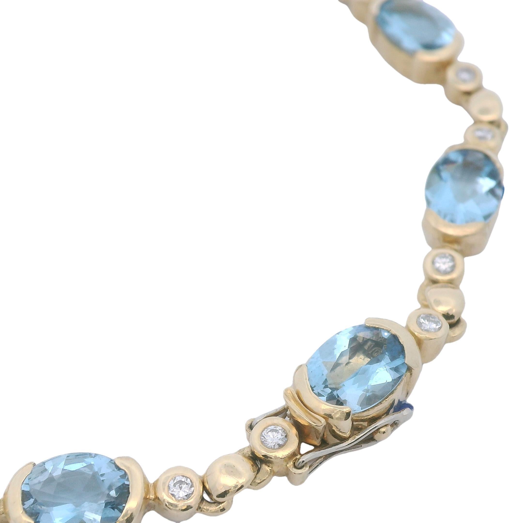 This vibrant 18K yellow gold H. Stern bracelet from the 1950s showcases an impressive array of gemstones, featuring nine oval aquamarines totaling 18.00 carats. The aquamarines, with their striking blue hue reminiscent of the clear waters of a