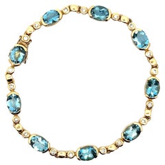 Contemporary 18k Yellow Gold H. Stern Aquamarine & Diamond Bracelet