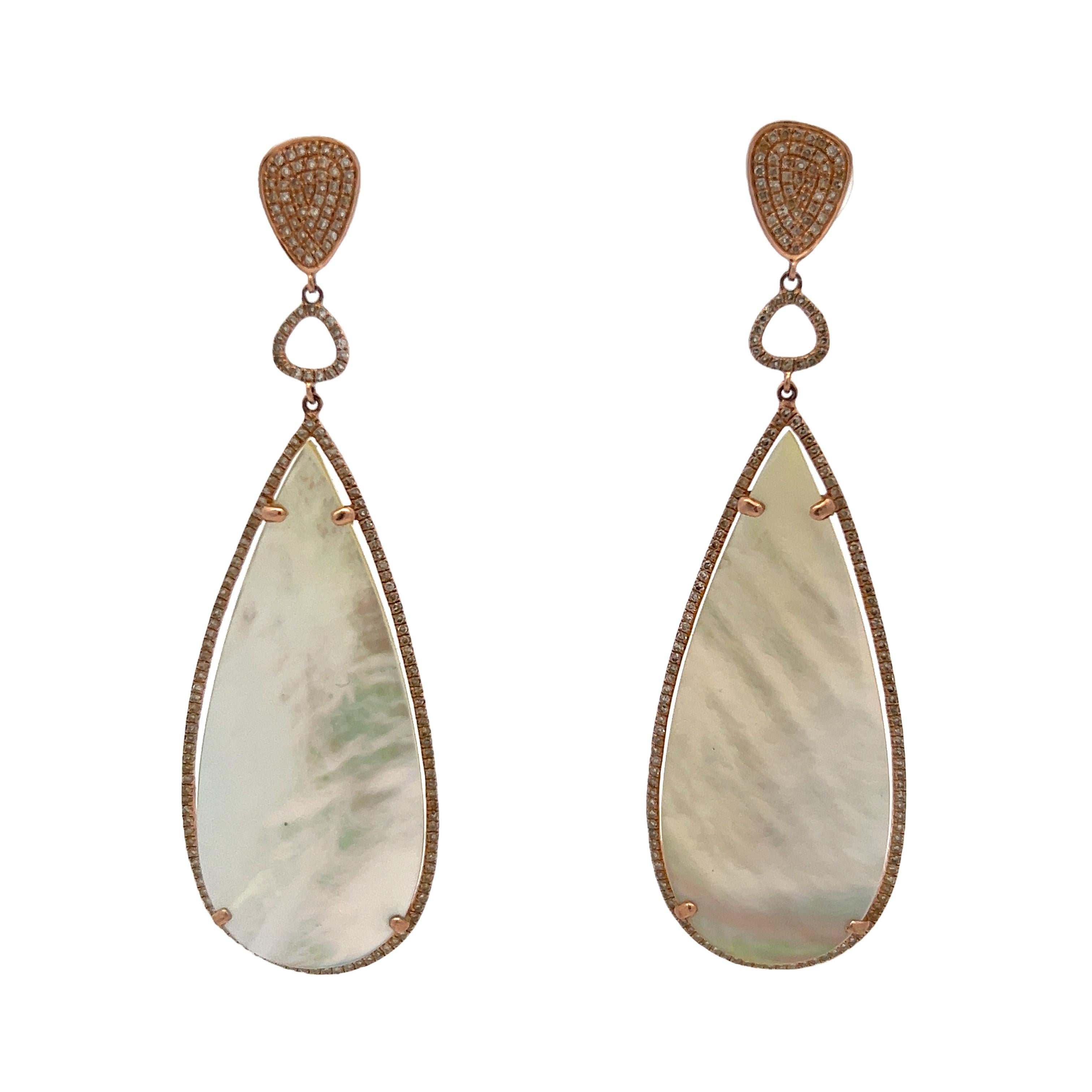 De las mujeres Pendientes Lágrima Contemporáneos de Nácar y Diamantes en Oro Amarillo de 18 K en venta