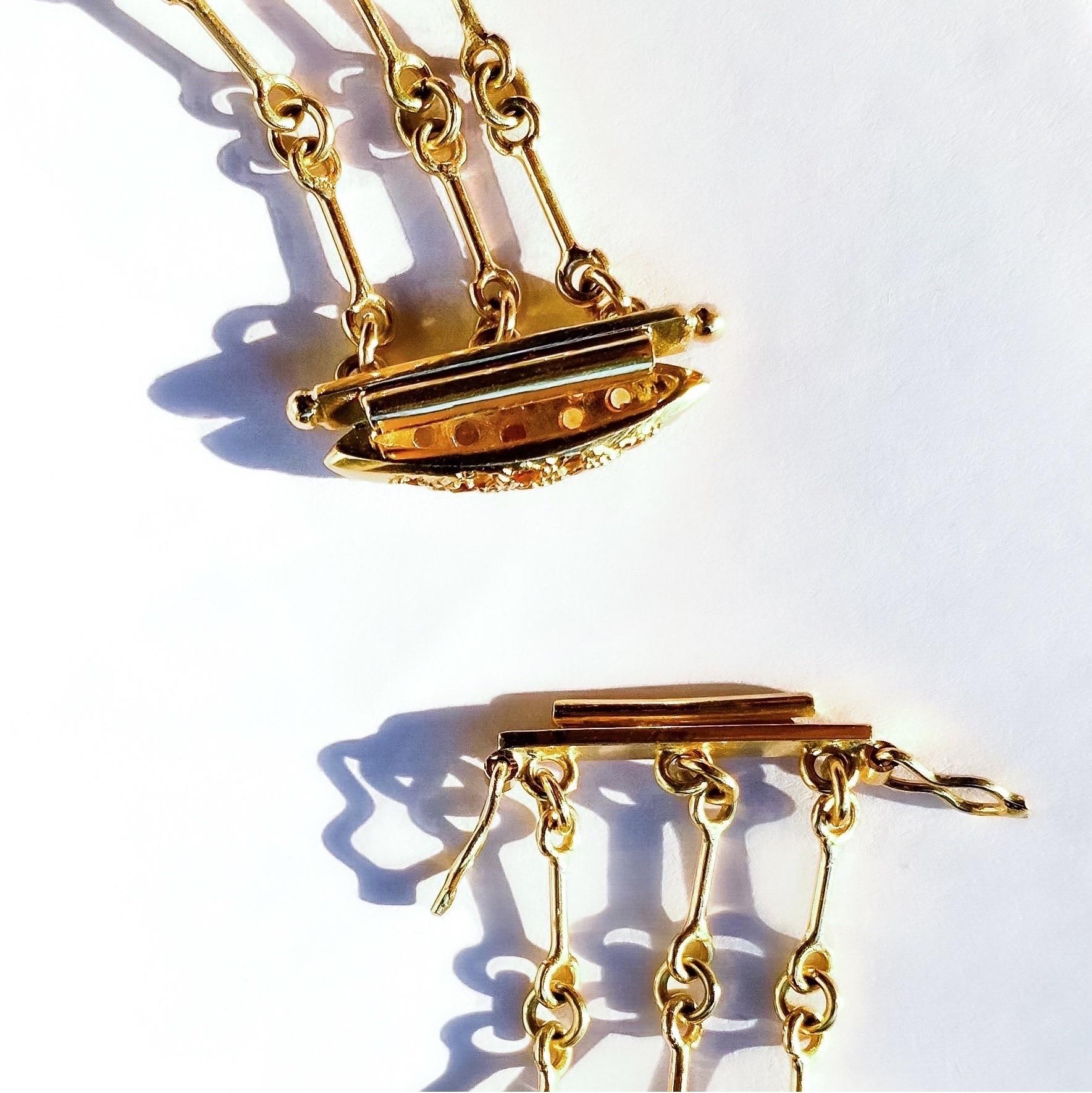 Retro Contemporary 18K Yellow Gold Pink Garnet & Citrine Triple Chain Grain Bracelet For Sale