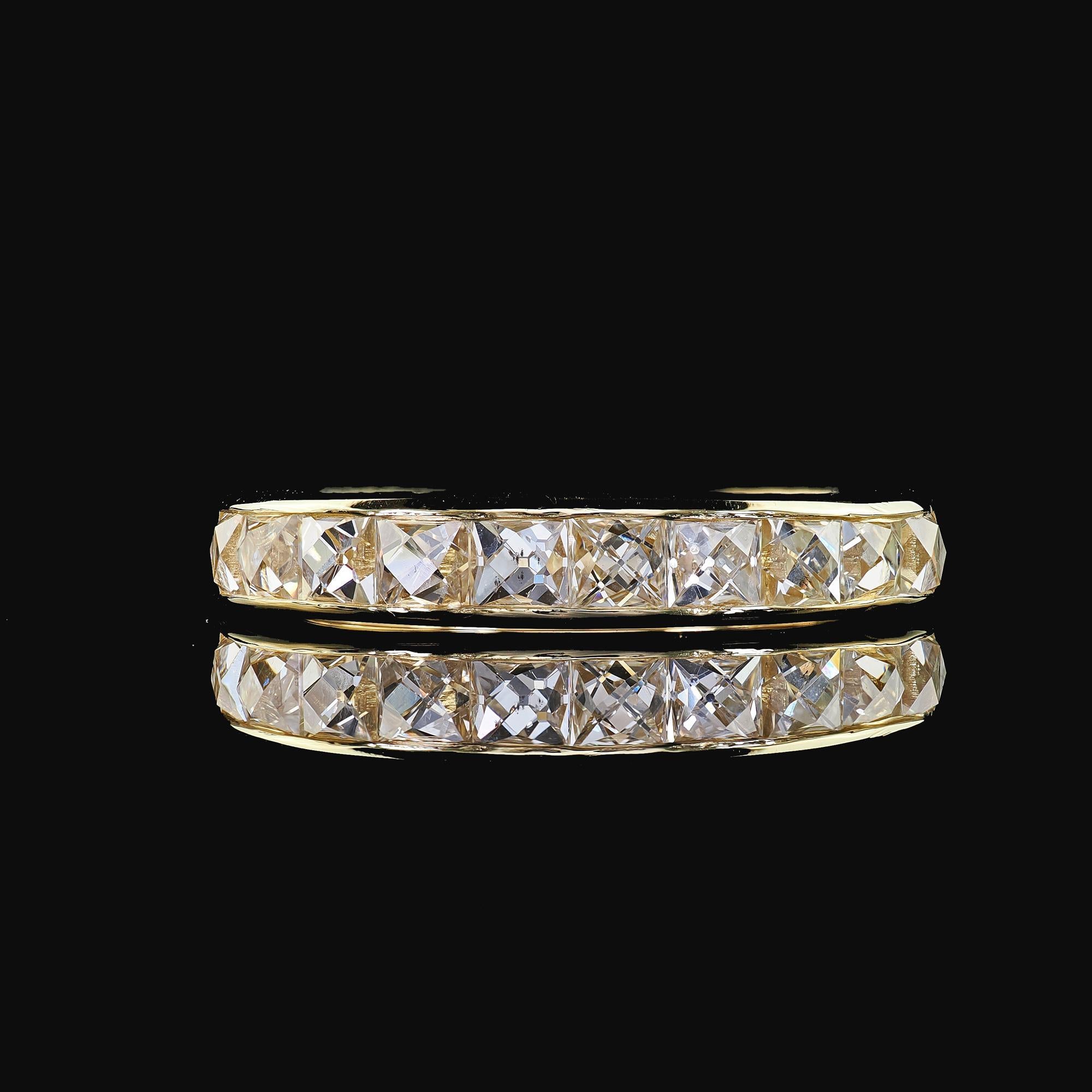 Bague contemporaine en or jaune 18K avec diamant de taille française récupéré - Taille 6 en vente 1