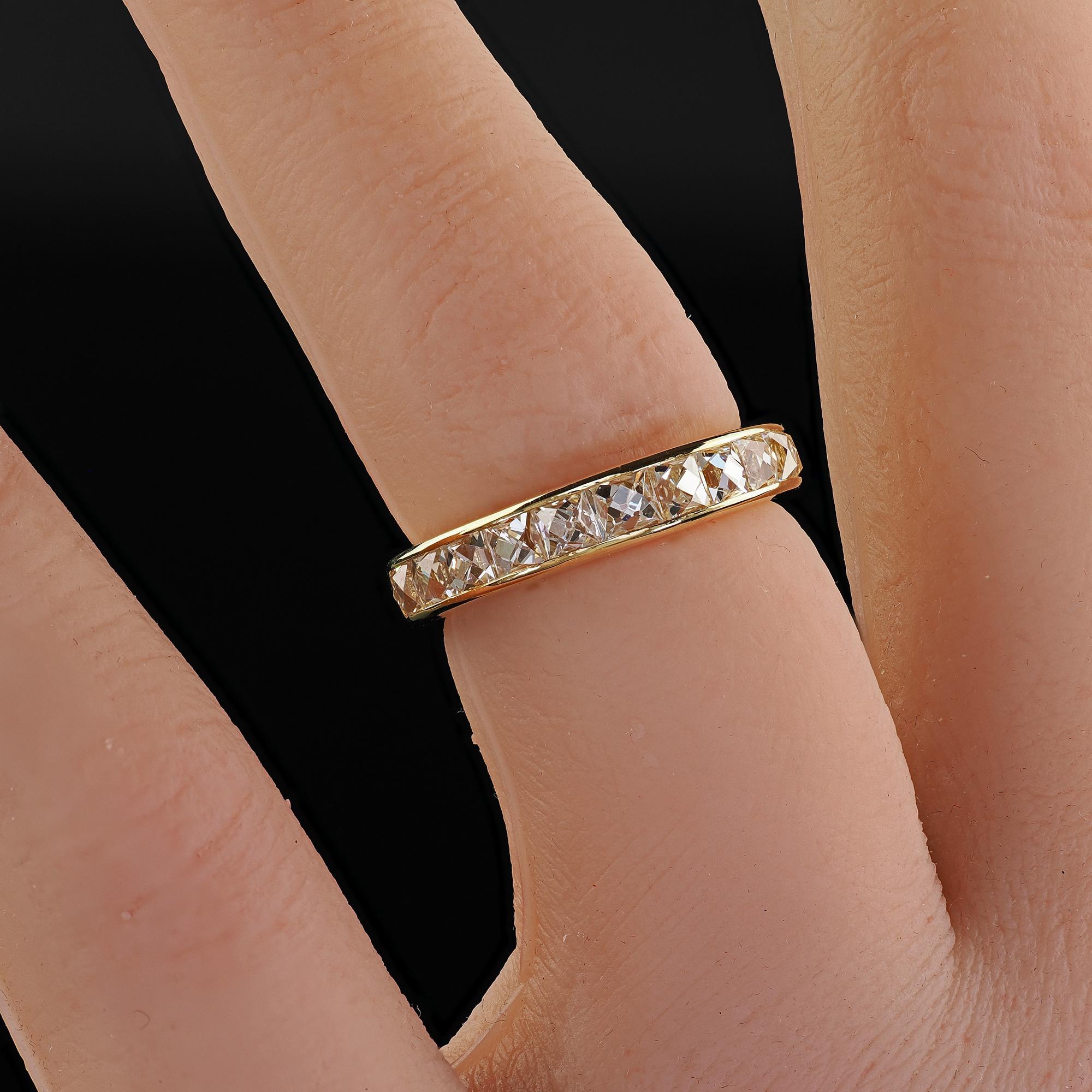 Demi-bandeau contemporain en or jaune 18K avec diamant de taille française récupéré - Taille 4 en vente 4