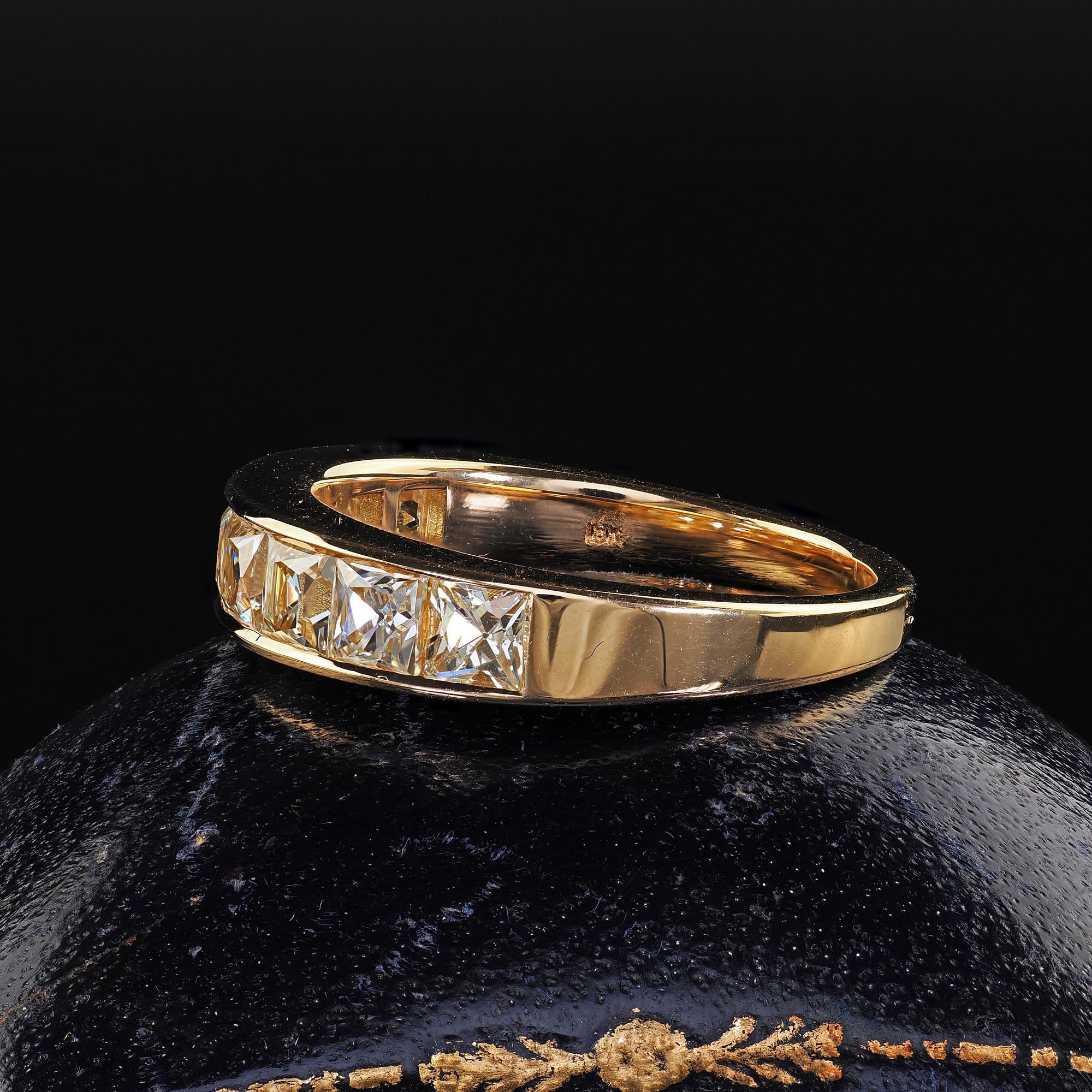 Taille française Alliance contemporaine en or jaune 18K avec diamant de taille française récupéré en vente