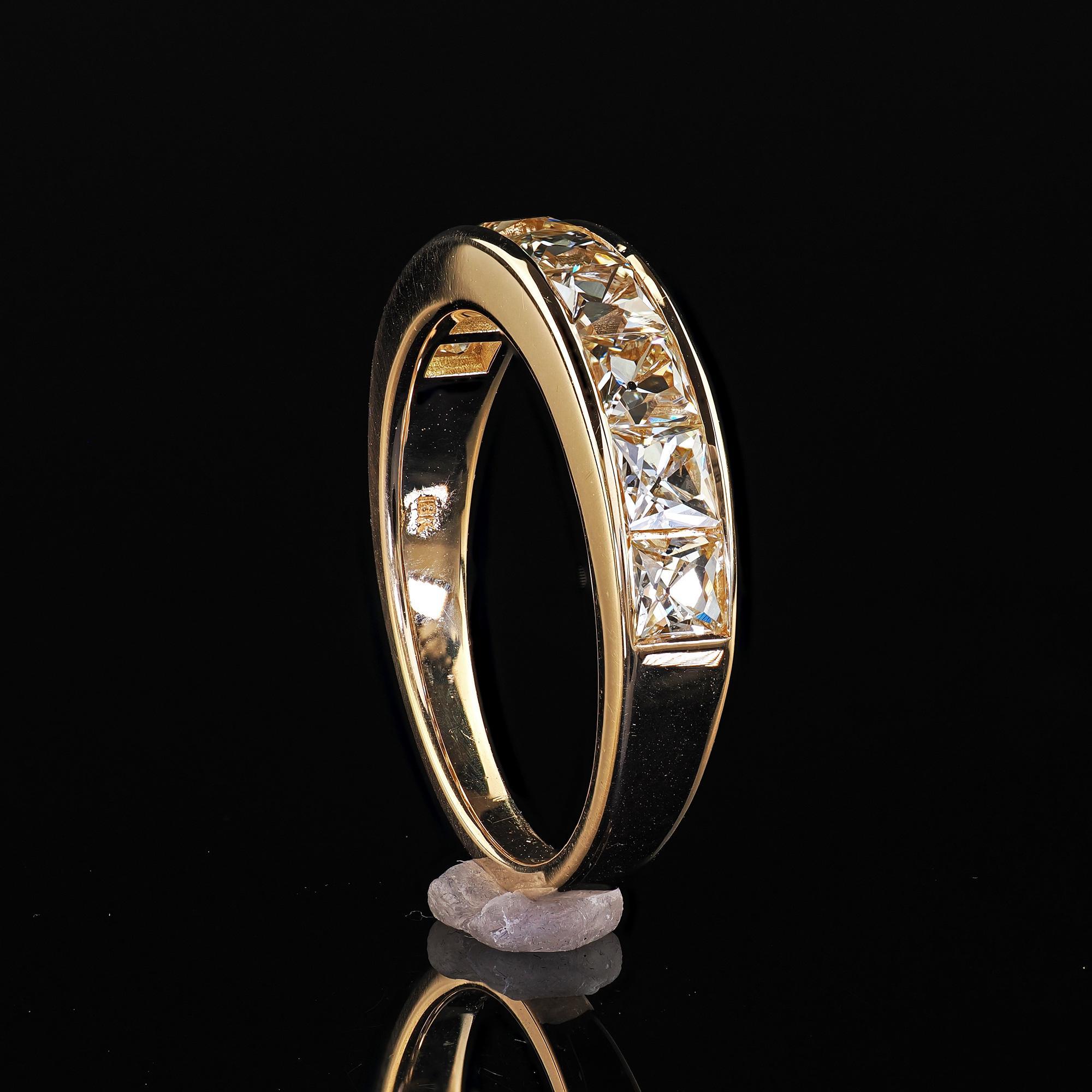 Alliance contemporaine en or jaune 18K avec diamant de taille française récupéré en vente 2
