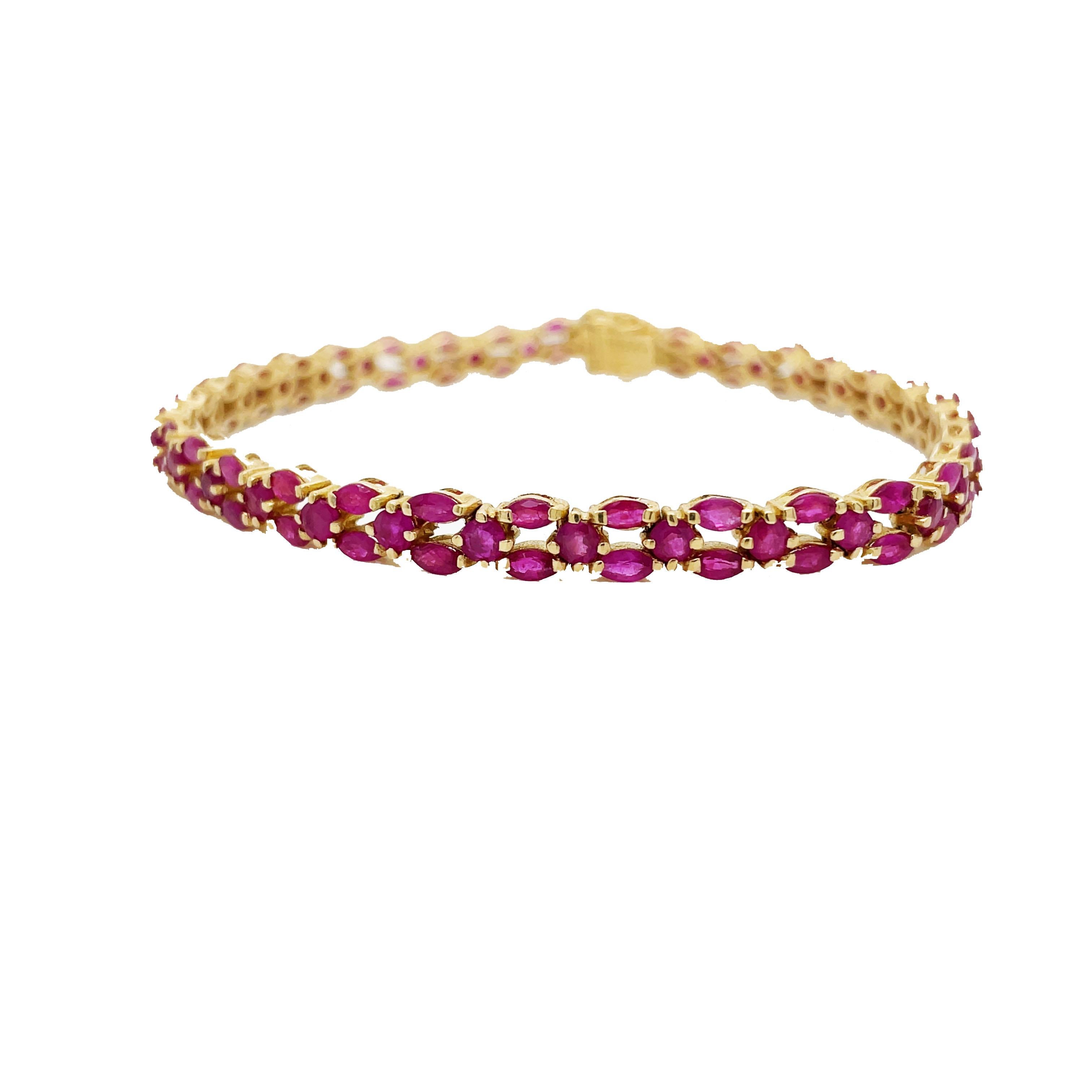 Women's Contemporary 18K Yellow Gold Ruby Tennis Bracelet For Sale