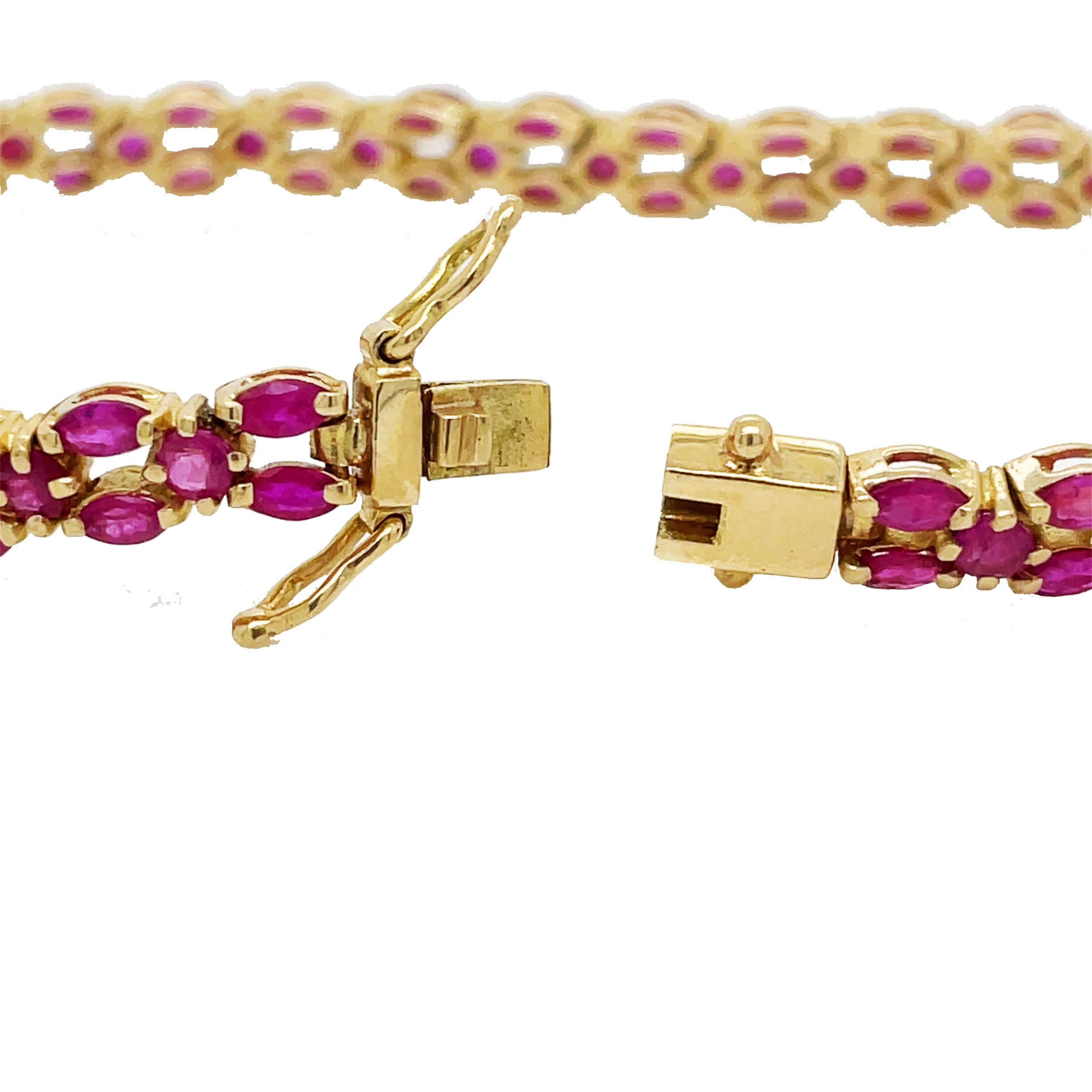 Contemporary 18K Yellow Gold Ruby Tennis Bracelet For Sale 2