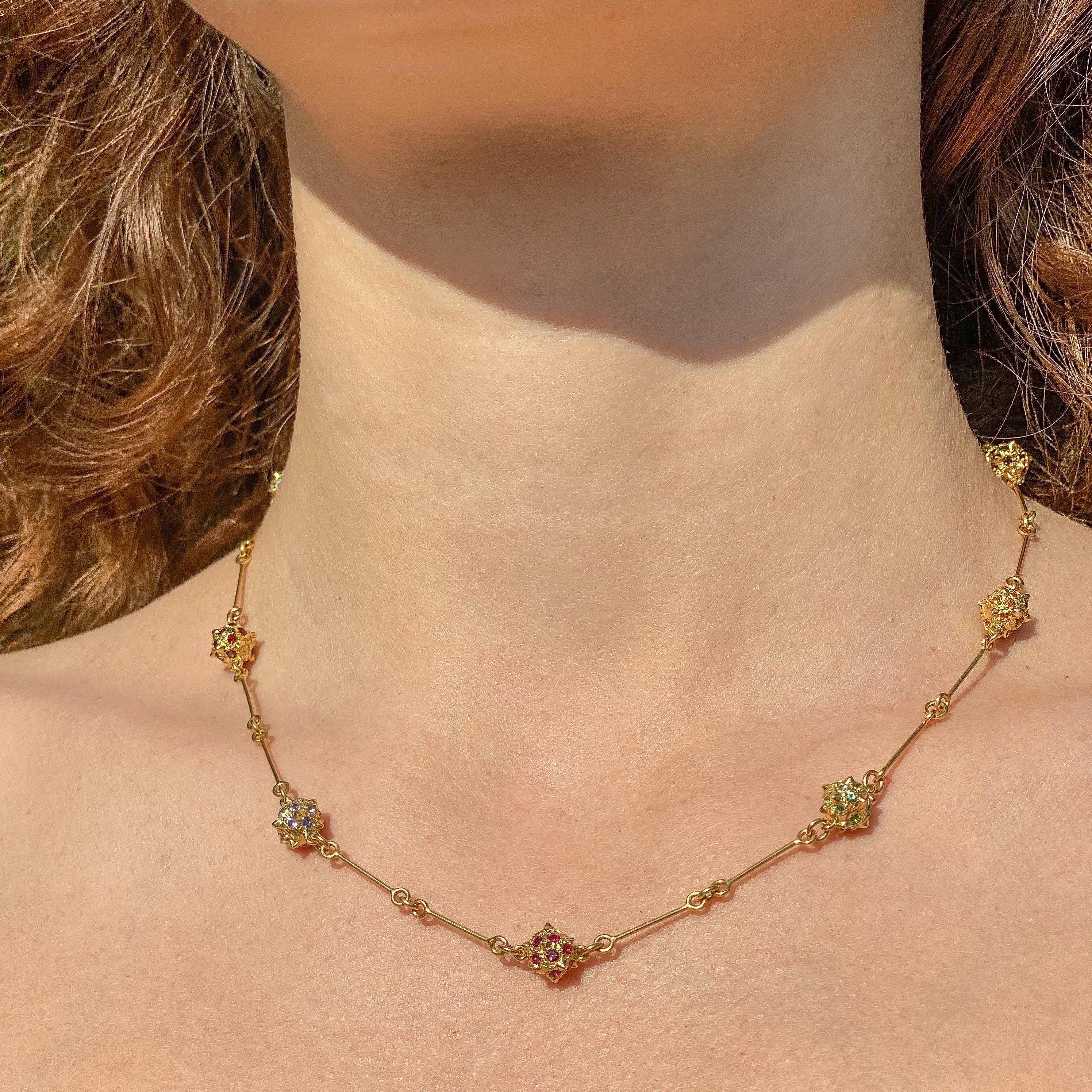 contemporary gold necklace