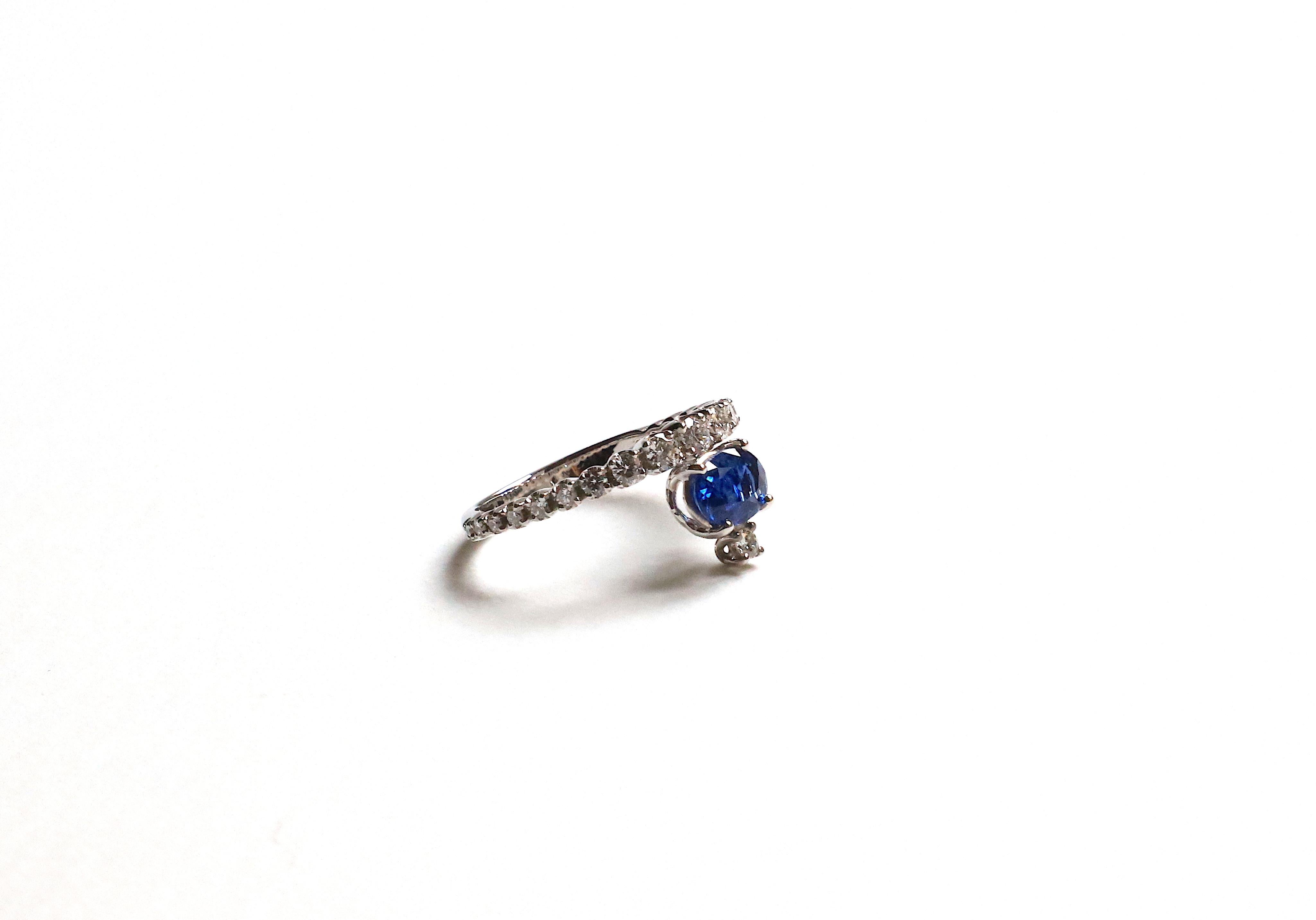 Contemporary 18Karat WhiteGold 1.20 Sapphires 0.50 White Diamond Design Ring For Sale 1