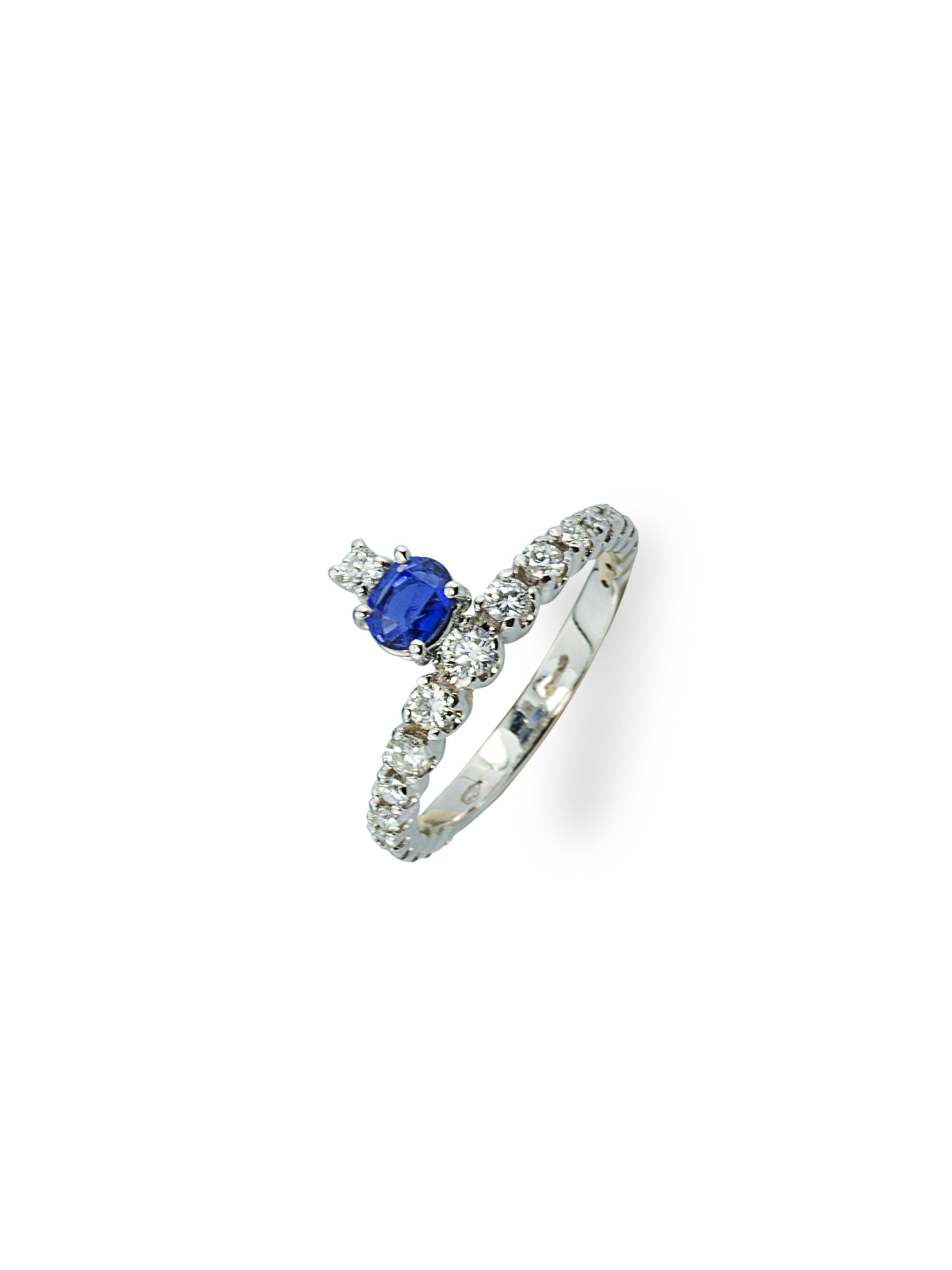 Contemporary 18Karat WhiteGold 1.20 Sapphires 0.50 White Diamond Design Ring For Sale 2