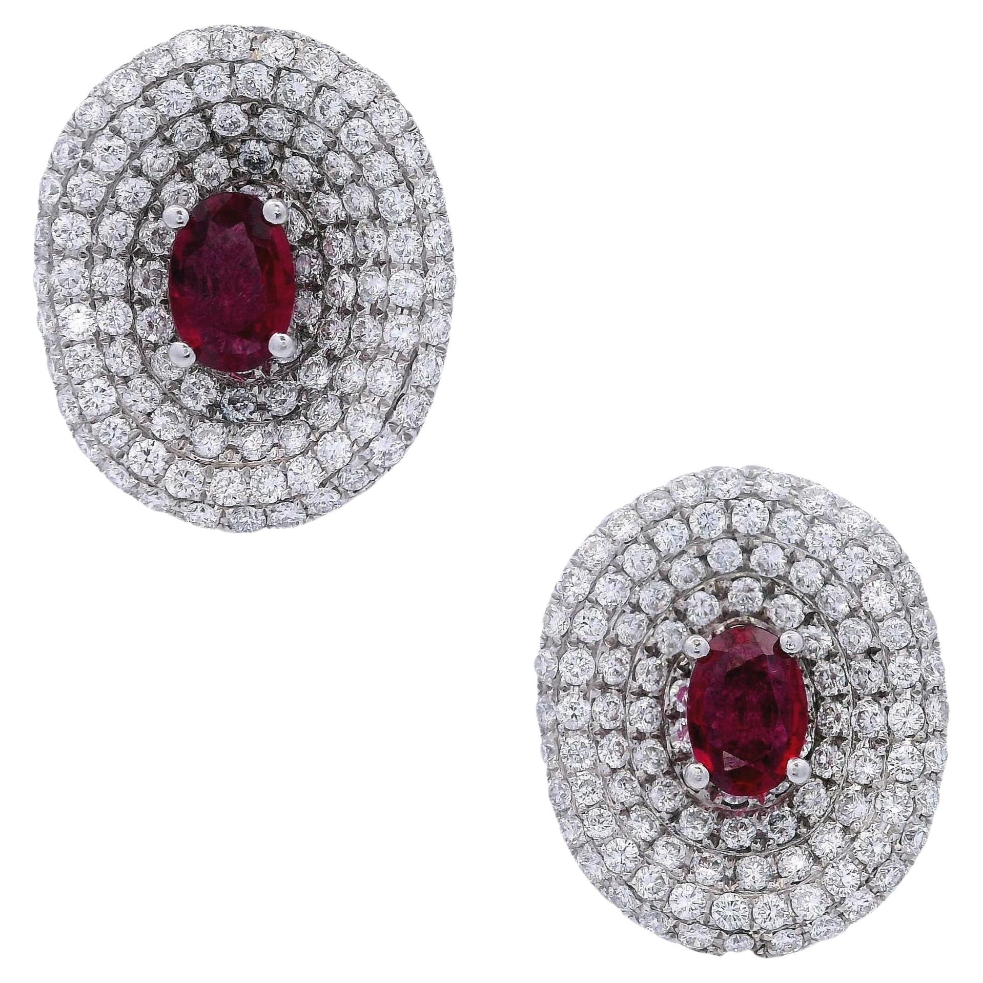 Contemporary 18kt white gold Earrings with Diamonds 
Rubies