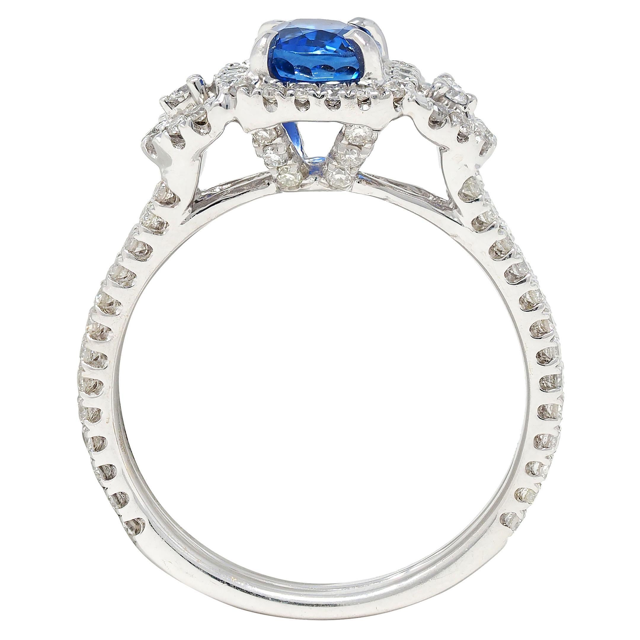 Donna Anello aureola in oro bianco 18 carati con zaffiro e diamante da 1,98 CTW Contemporary in vendita
