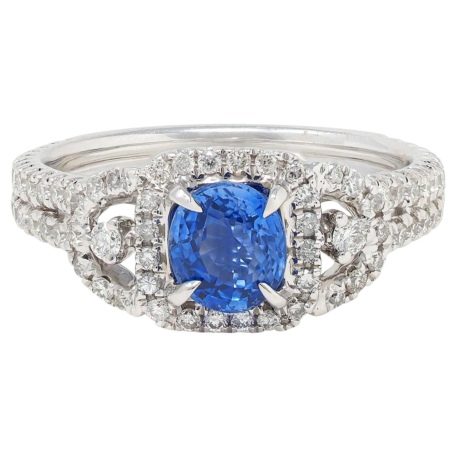 Zeitgenössischer 1,98 CTW Saphir-Diamant 18 Karat Weißgold Halo-Ring