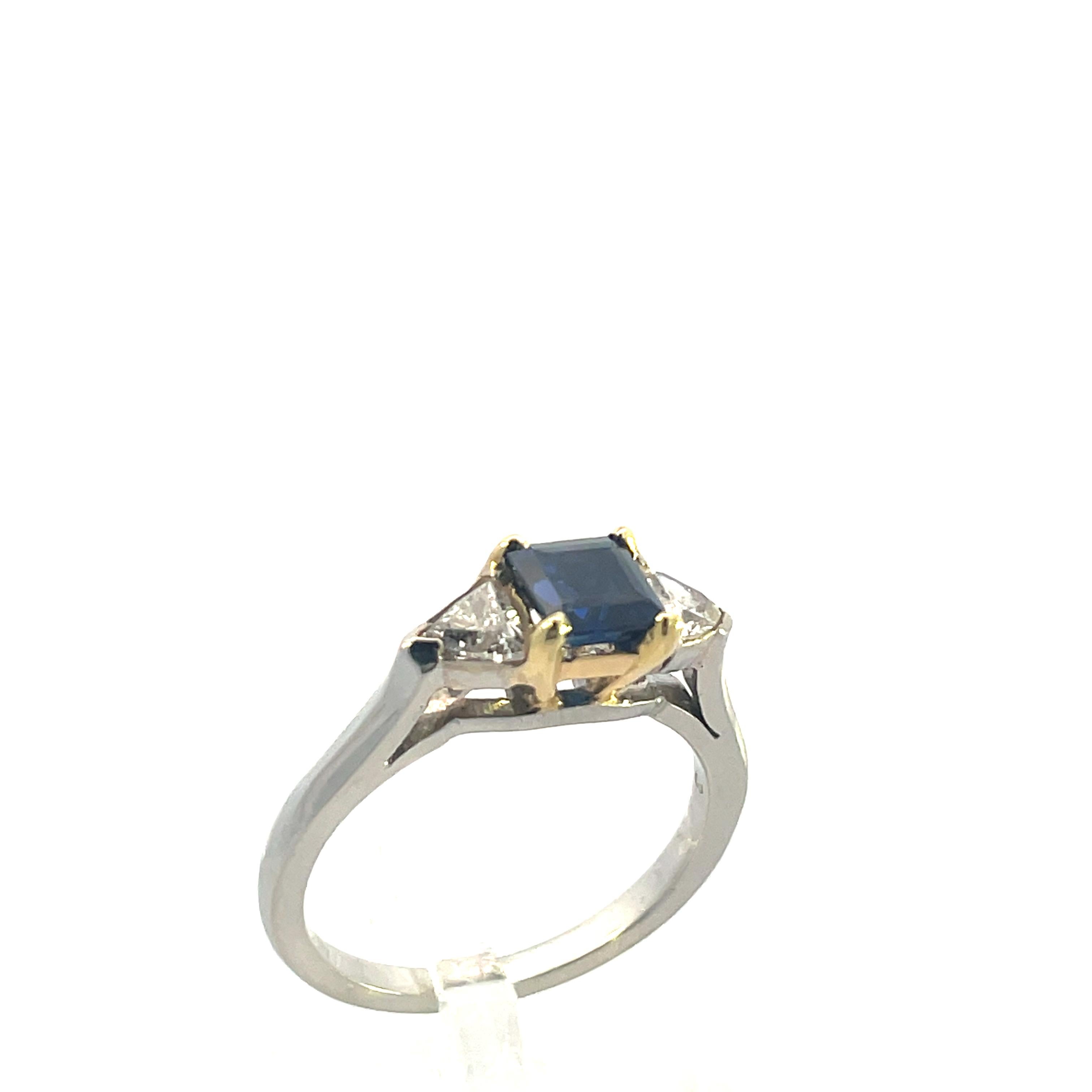 Contemporary 1980 Platinum w/ 18K Yellow Gold Blue Sapphire and Diamond Ring  For Sale 2