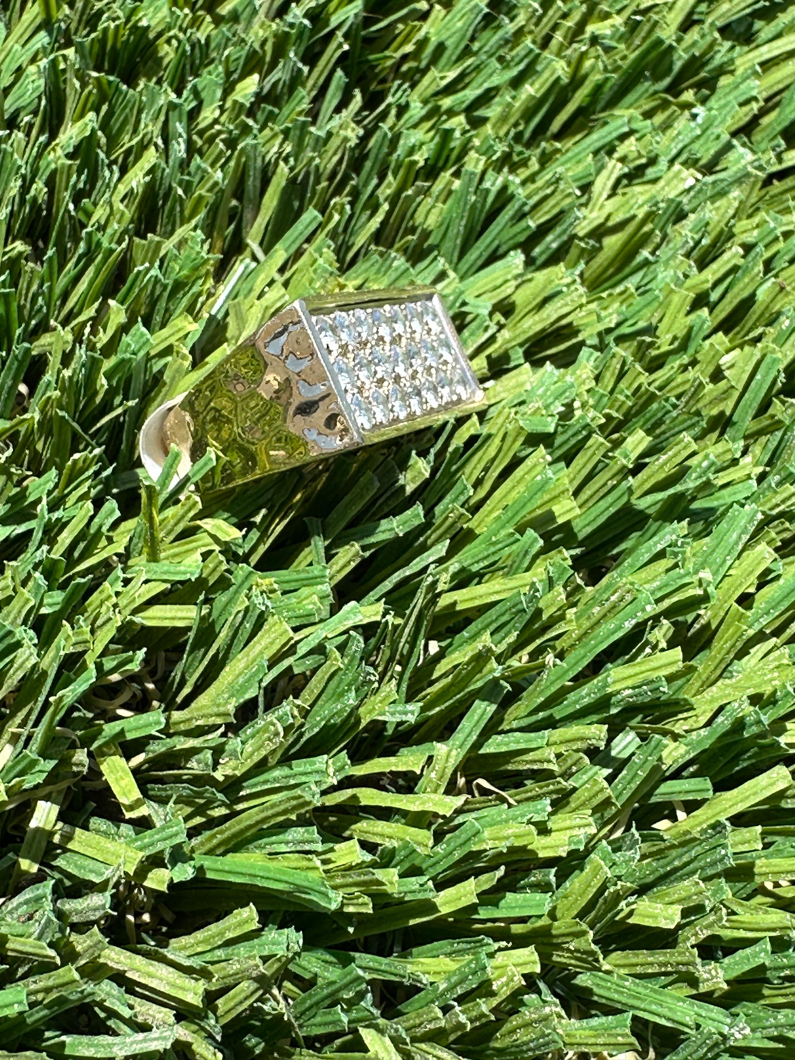 Anillo contemporáneo de oro amarillo con diamantes pavé de 2 quilates VS F/G 12x24mm en venta 6