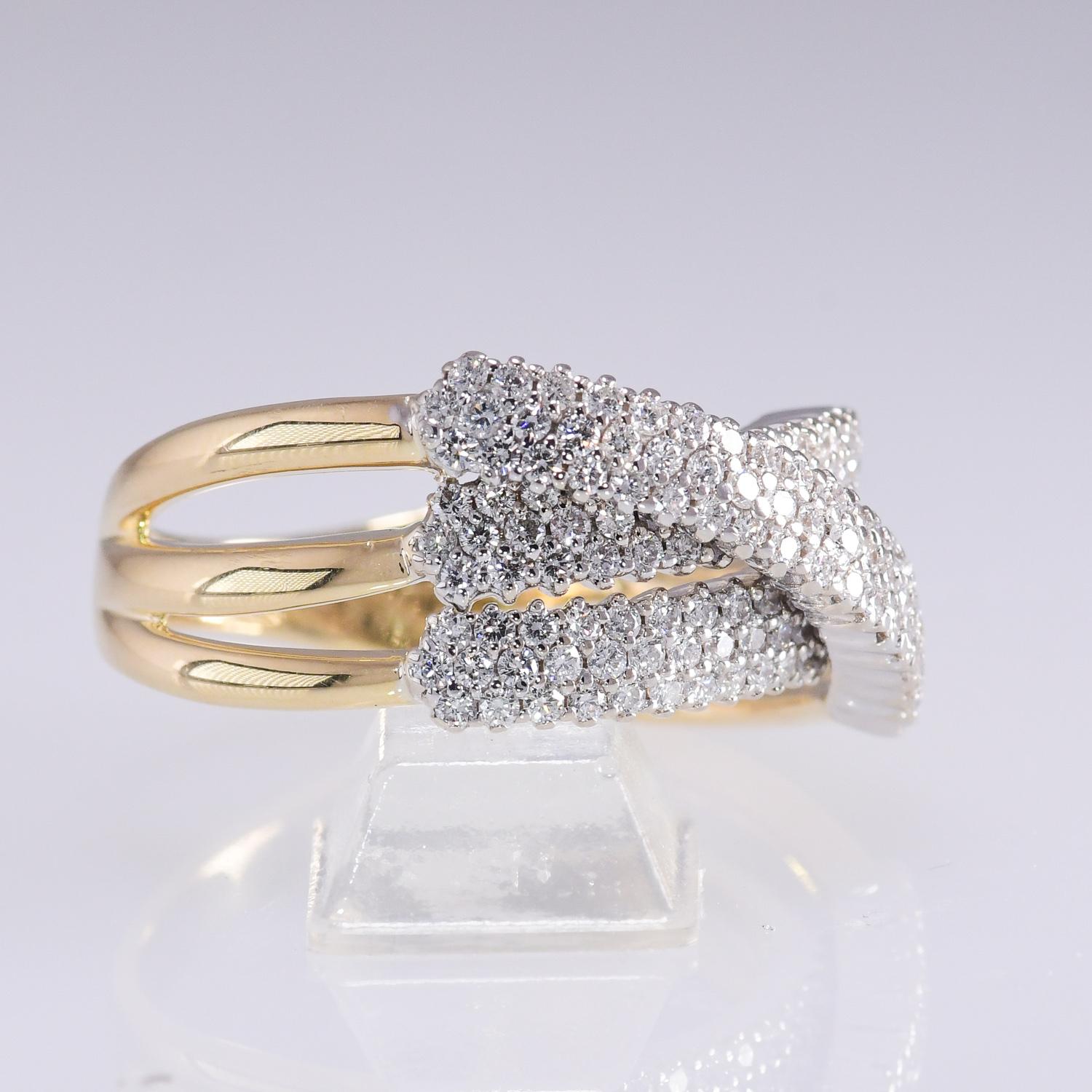 Women's or Men's Contemporary 2.0 Carat Diamond Crossover Ring 18 Karat Gold 12.80 Grams