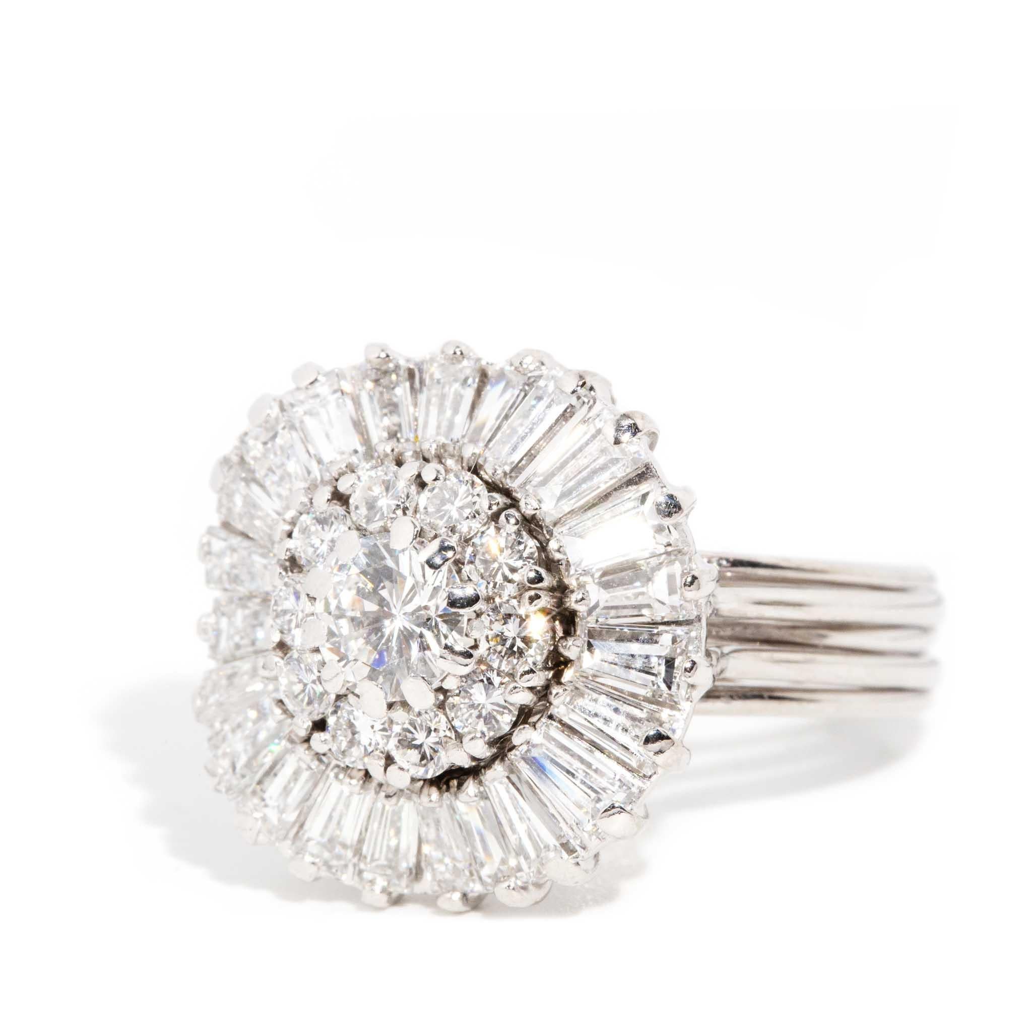 Bague ballerine contemporaine en or blanc 18 carats, 2,00 carats de diamants des années 1980 Bon état à Hamilton, AU