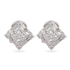 Contemporary 2.00 carat diamond 18k white gold earrings
