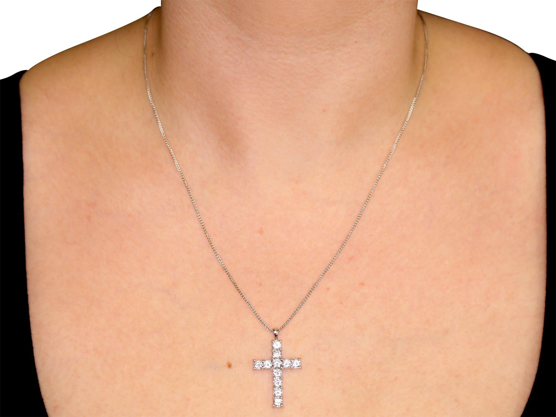 Contemporary 2008 1.65Ct Diamond and White Gold Cross Pendant 2
