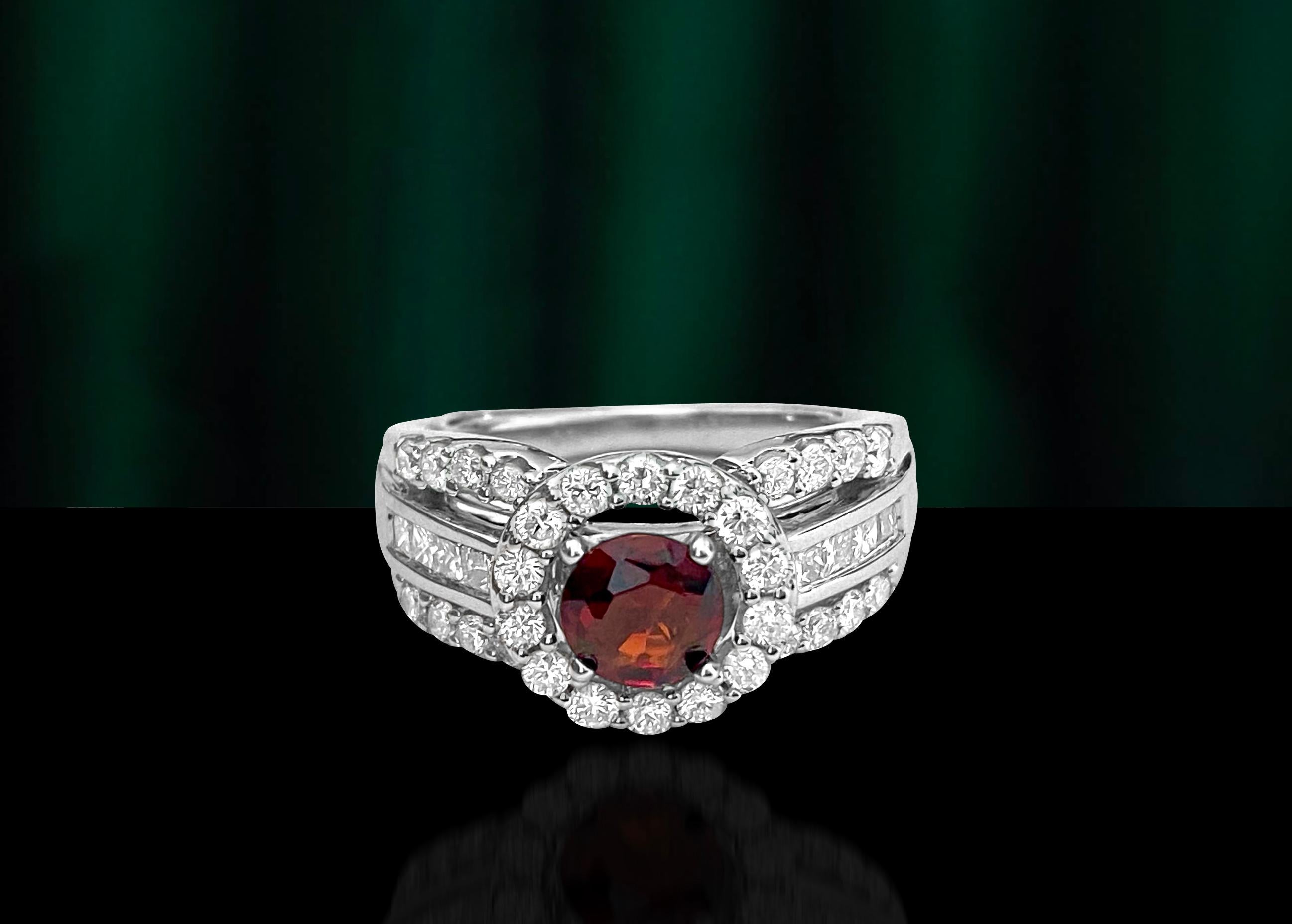 Women's Contemporary 2.02 Carat Garnet Diamond Cocktail Ring For Sale