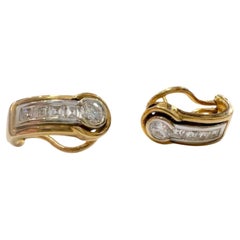 Contemporary 20th Century 1.10ct Diamonds 18k Gold Earrings