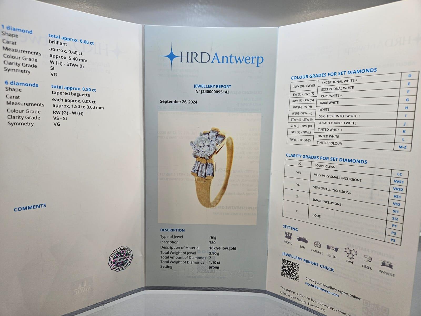 Anello moda contemporaneo in oro da 0,50 carati in vendita 1