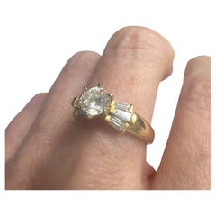 Contemporary 0,50 Karat Gold Fashion Ring