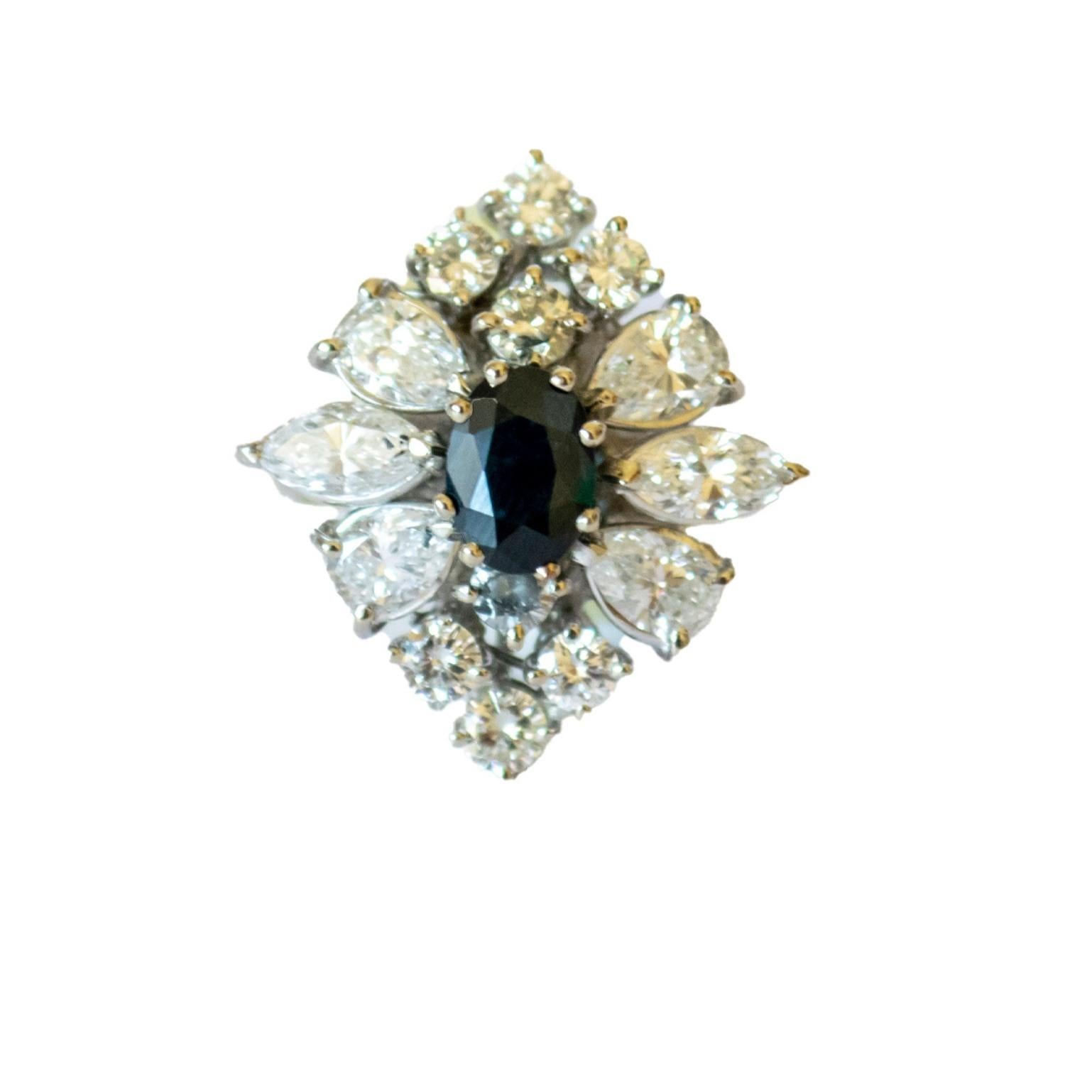 Contemporary 20th Century 2.80 carats Diamond 1.05 carats Sapphire Gold Ring 4