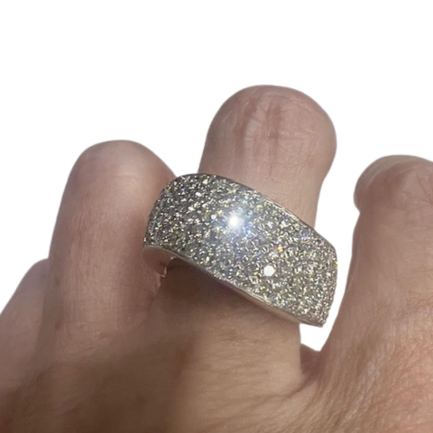 Contemporaneo Anello in oro 18 carati con diamante del XX secolo contemporaneo in vendita