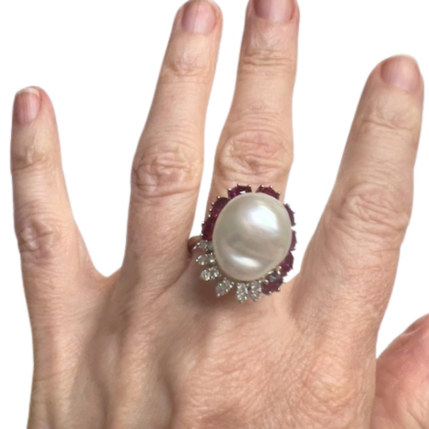 Contemporary 20th Century Diamond, Ruby, and Pearl Gold Ring For Sale 1