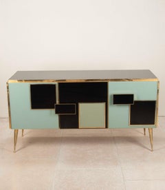 Aparador italiano contemporáneo del siglo XX de madera, cristal y latón