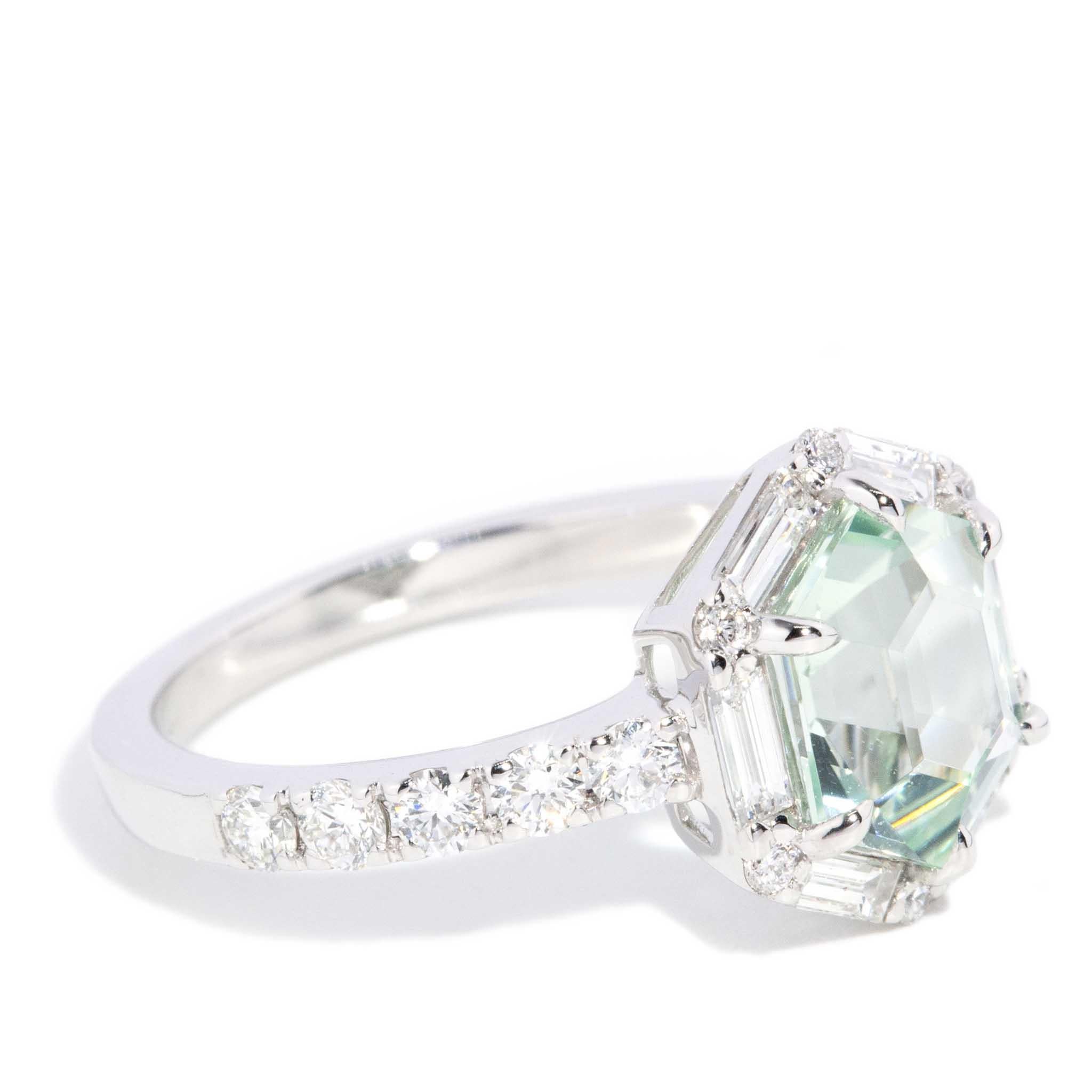 Contemporary 2.10ct Tourmaline & Diamond Hexagonal Ring 18ct White Gold For Sale 2