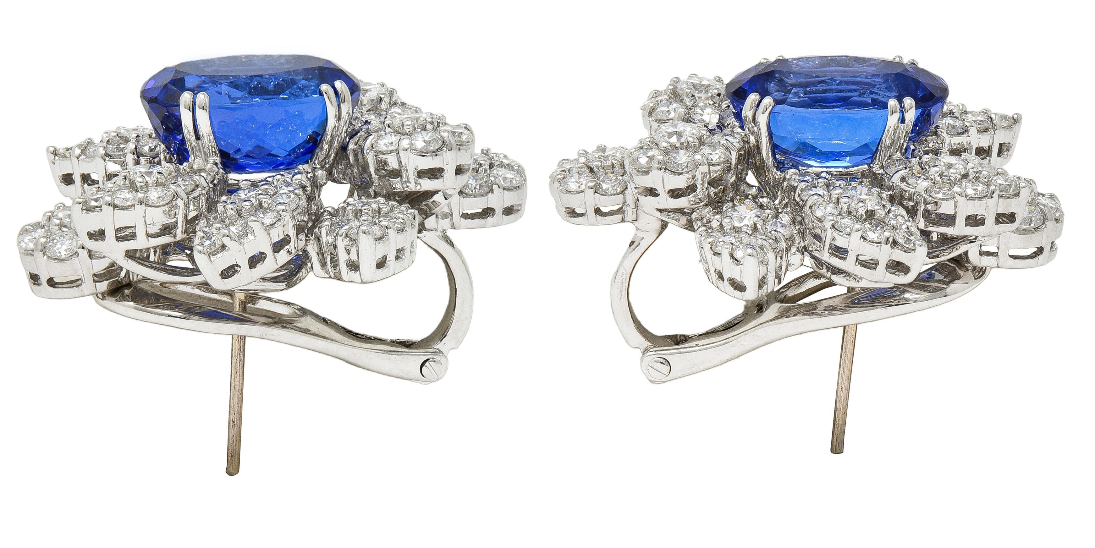 Orecchini floreali contemporanei con diamante tanzanite 21,16 CTW in oro bianco 18 carati in vendita 1