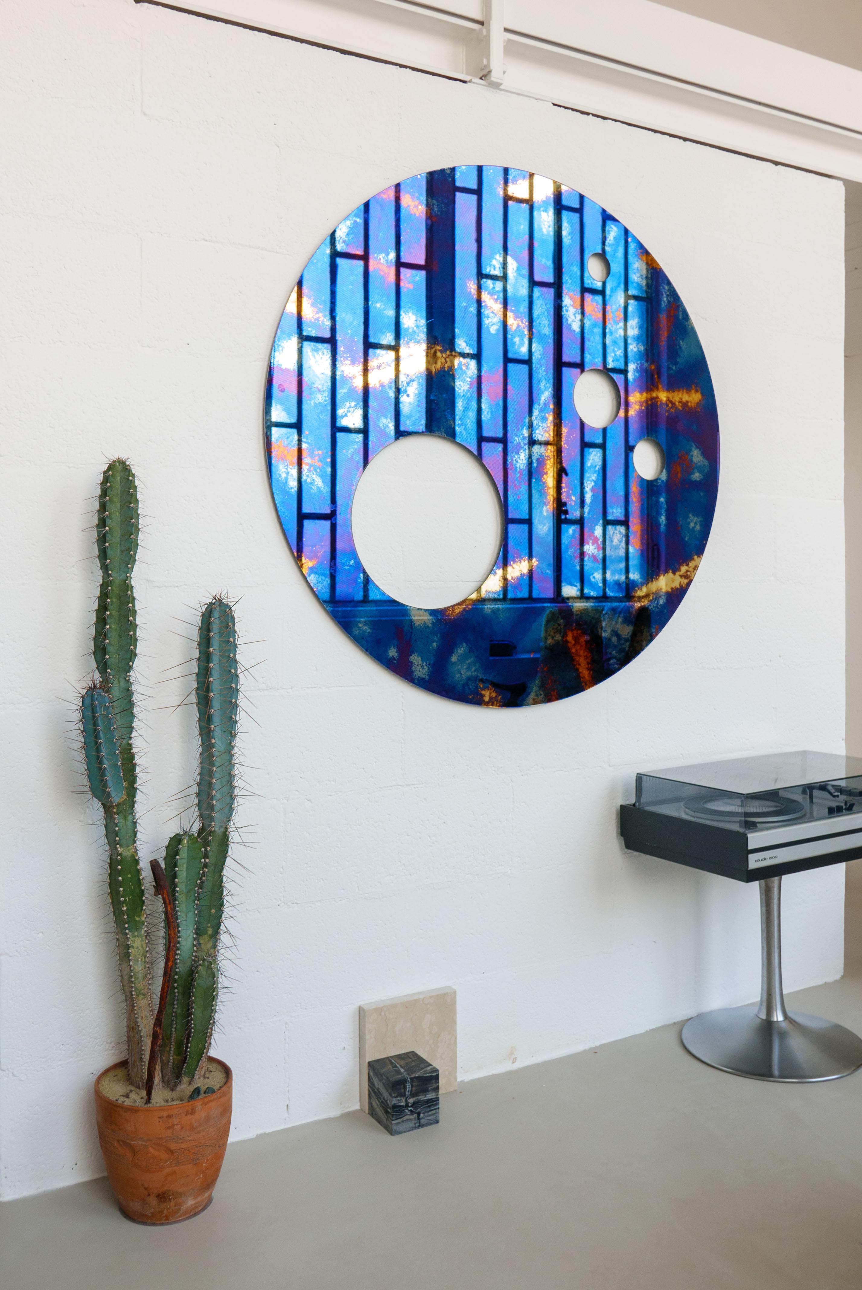 Zeitgenössischer blauer Silos-Spiegel des 21. Jahrhunderts von Spinzi, antik patinierte Oberfläche im Zustand „Neu“ im Angebot in Milano, IT