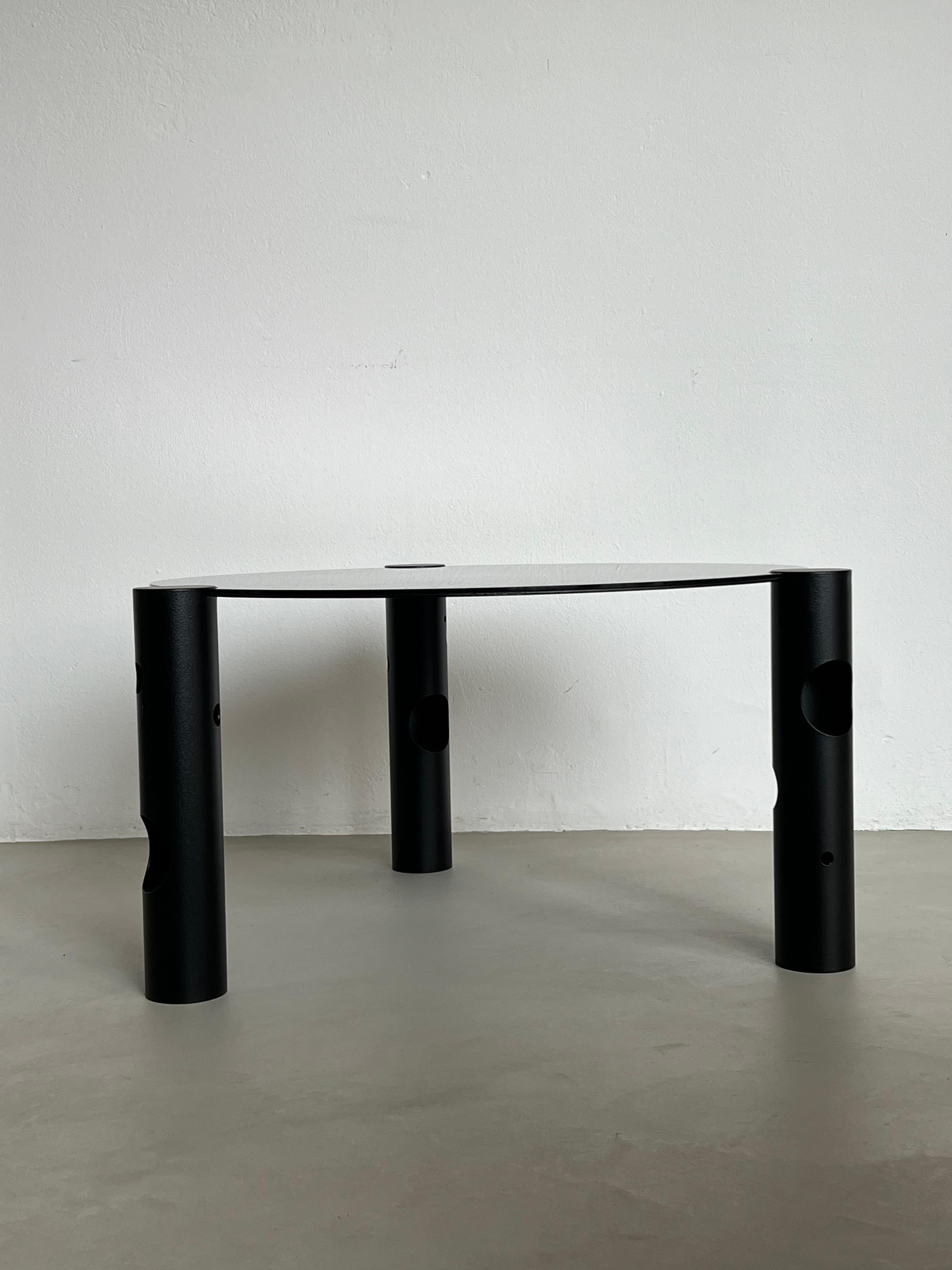 Contemporary 21st Century Silos Couchtisch von Spinzi, Industrielle Sammlerstücke (Italienisch) im Angebot