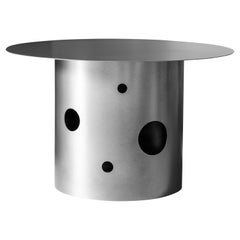Table de salle à manger contemporaine Silos du 21e siècle par Spinzi en gris bronze martelé