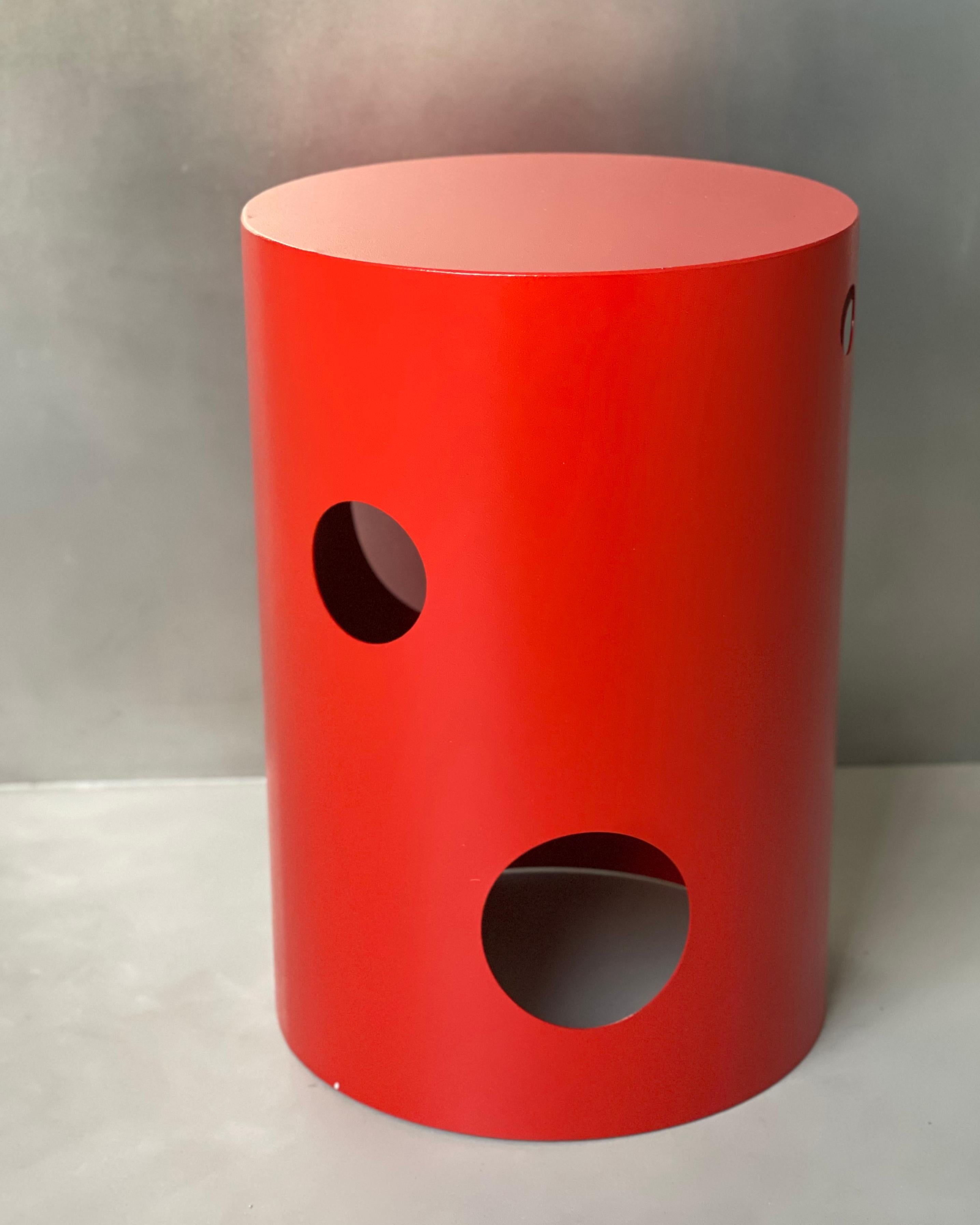 Metal Contemporary 21st Century Spinzi Silös Barrel, End Table, Italian Red For Sale