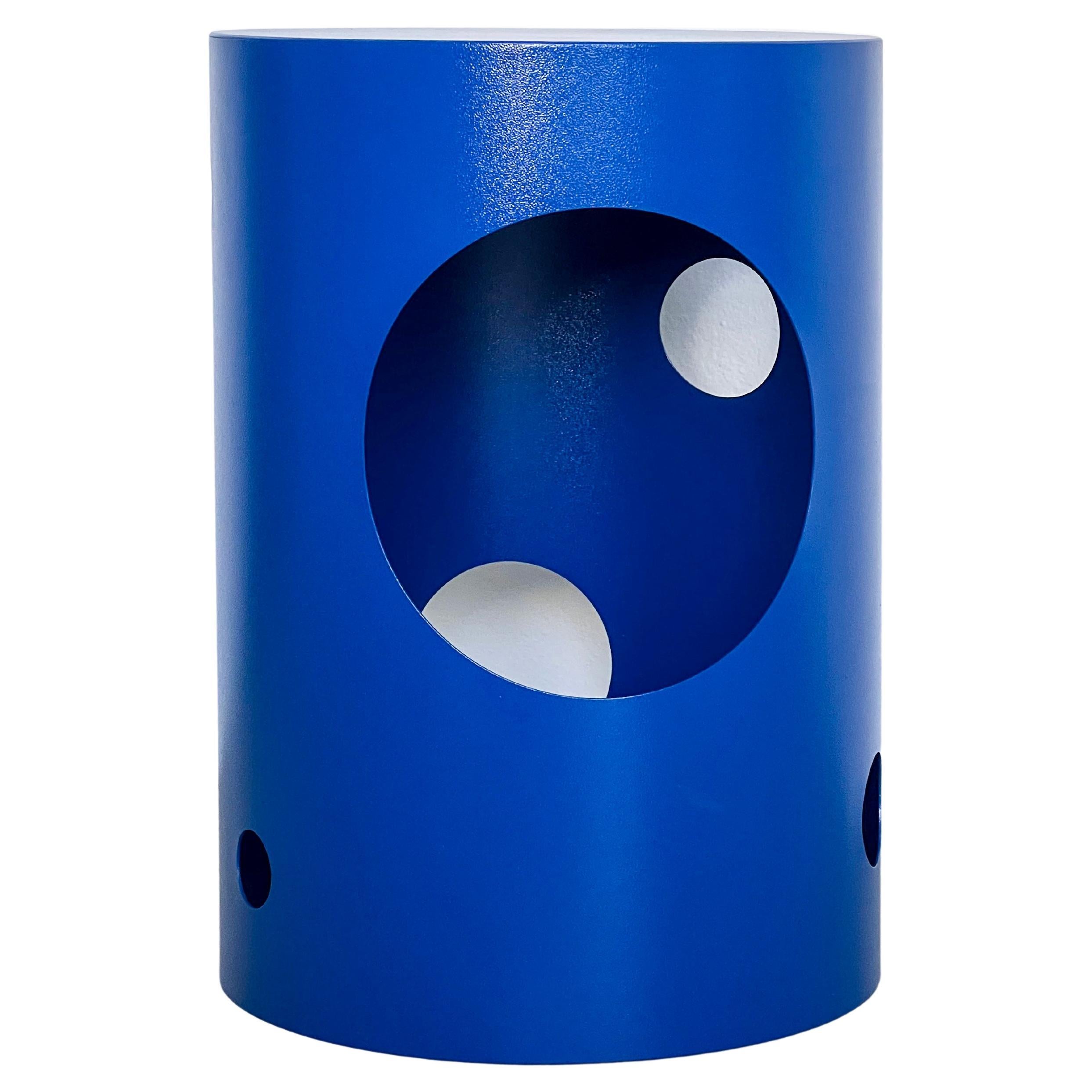 Contemporary 21st Century Spinzi Silös Stool, Side Table, Electric Blue For Sale