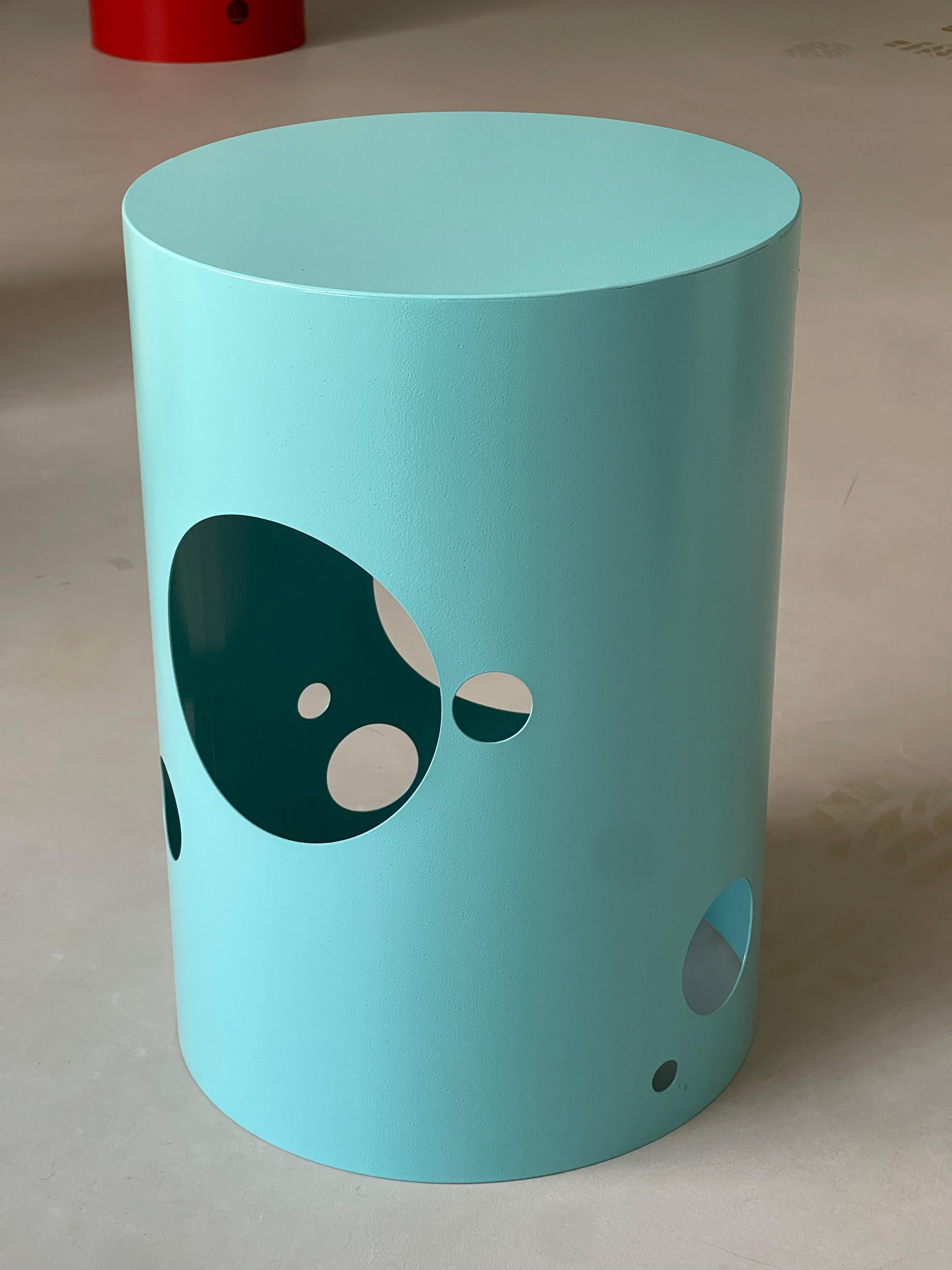Round Side table / stool in Tiffany Blue - Spage Age Italian Designer For Sale 2