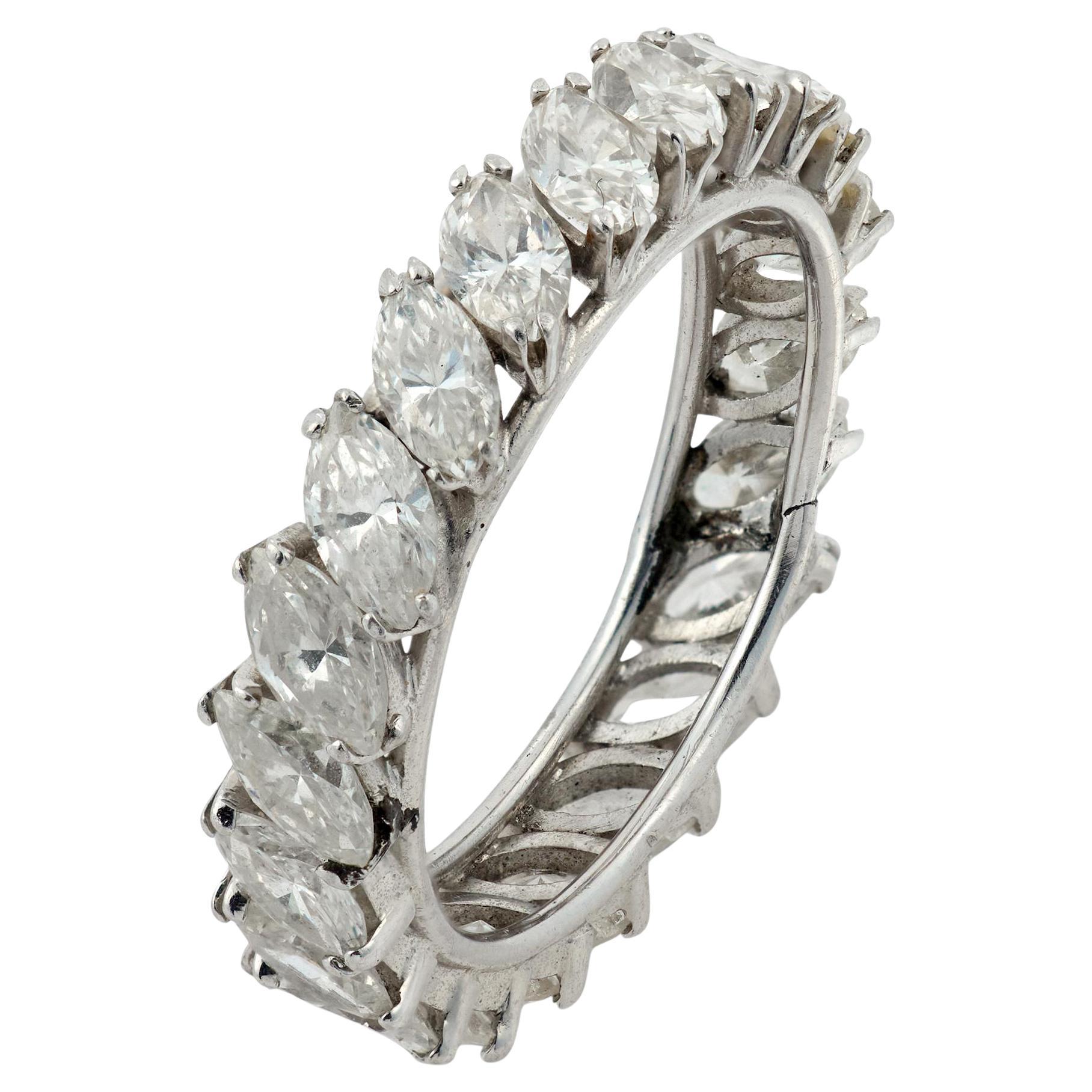 Bracelet d
éternité en platine avec diamant taille marquise de 2,20 carats AM Contemporary