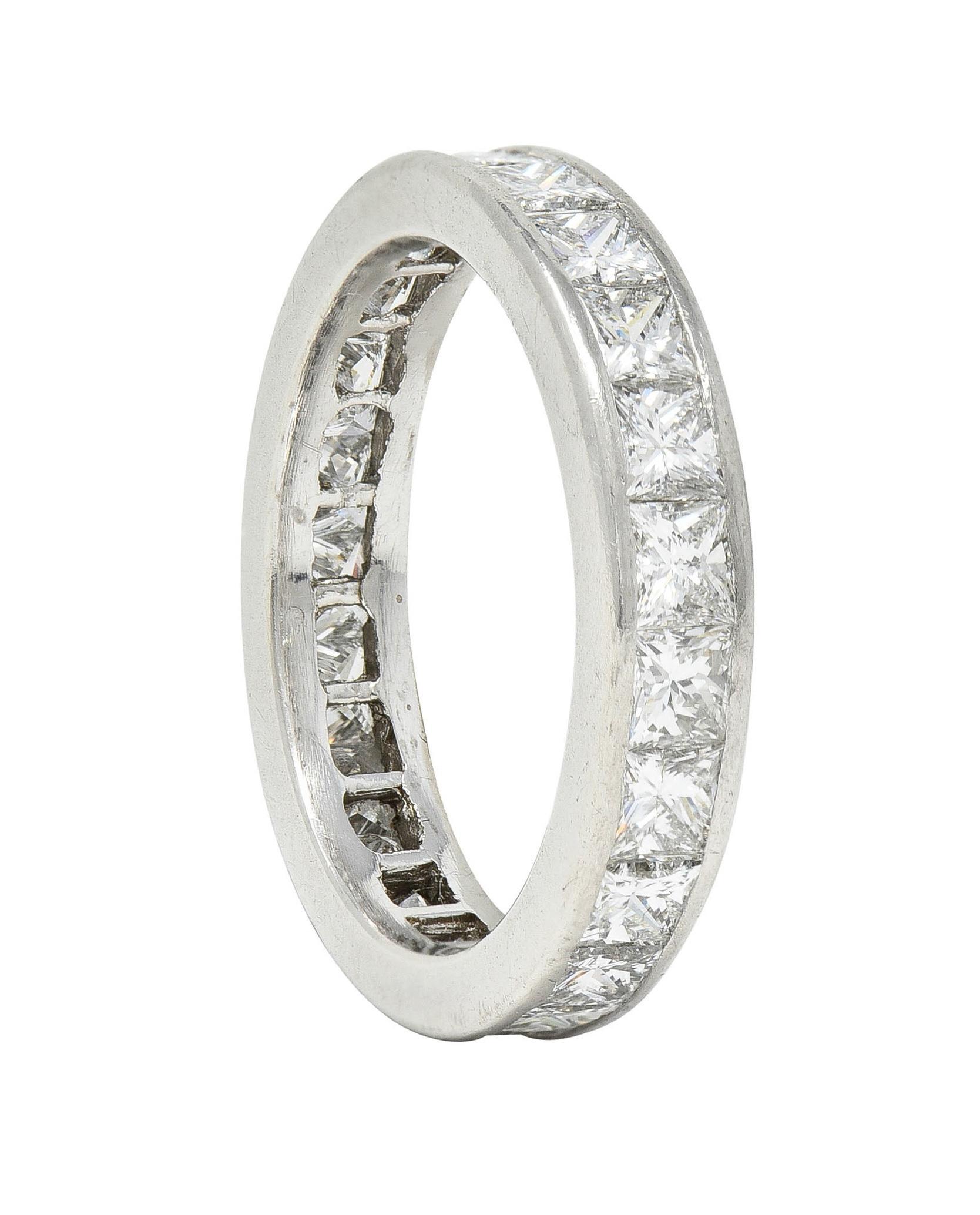 Contemporary 2.30 CTW Princess Cut Diamond Platinum Eternity Wedding Band Ring For Sale 2
