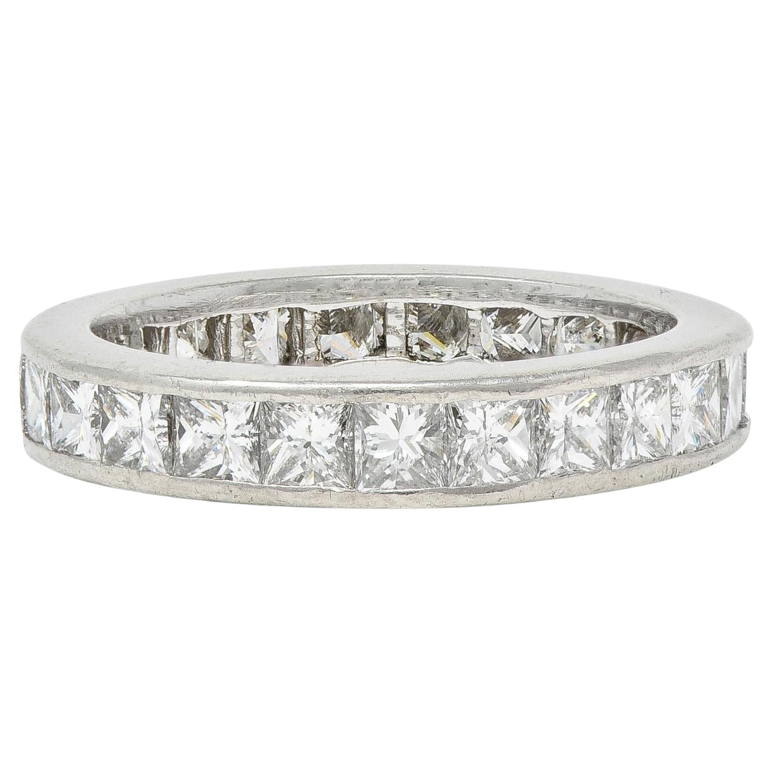 Contemporary 2.30 CTW Princess Cut Diamond Platinum Eternity Wedding Band Ring For Sale