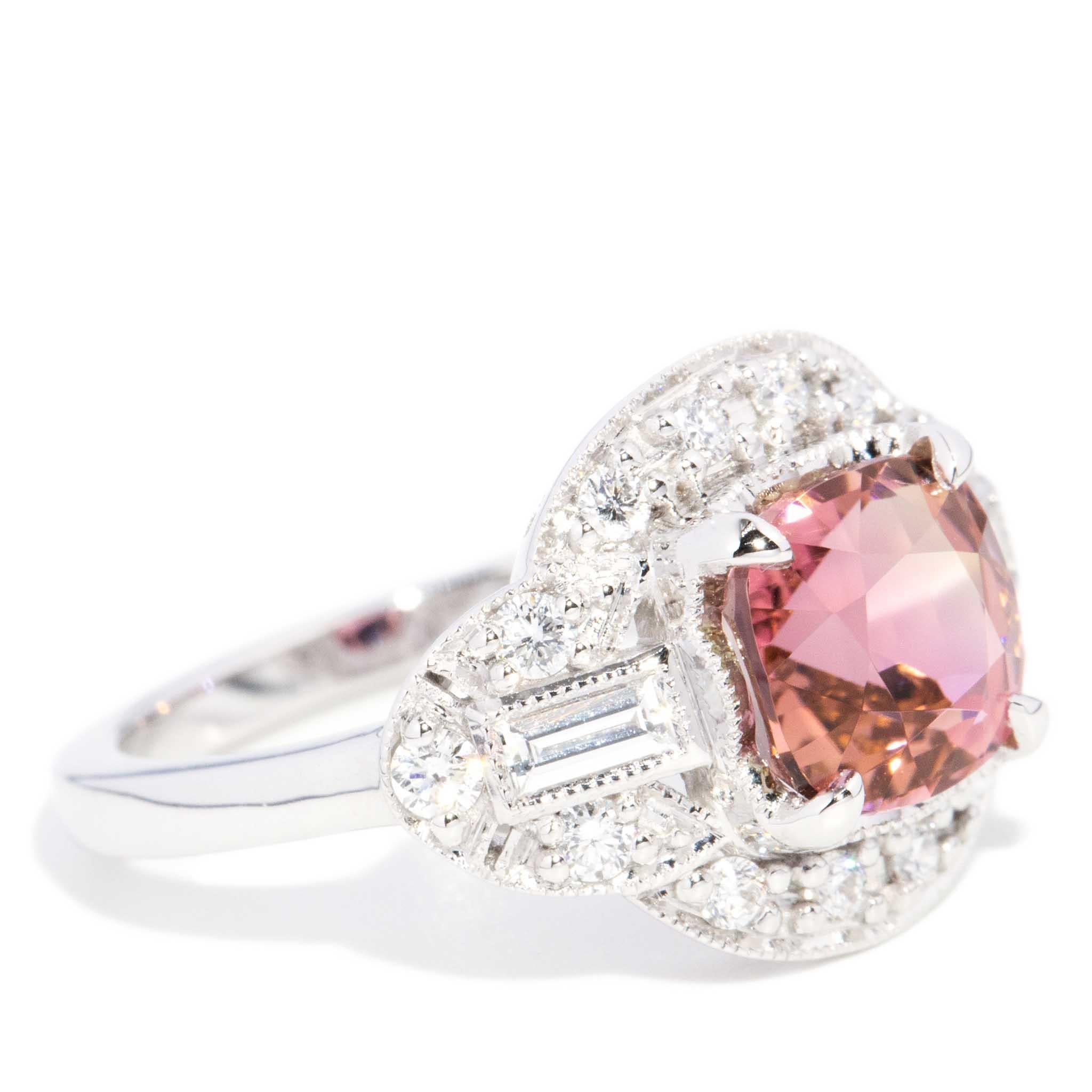 Contemporary 2.35 Carat Pink Tourmaline & Diamond Ring 18 Carat White Gold For Sale 1