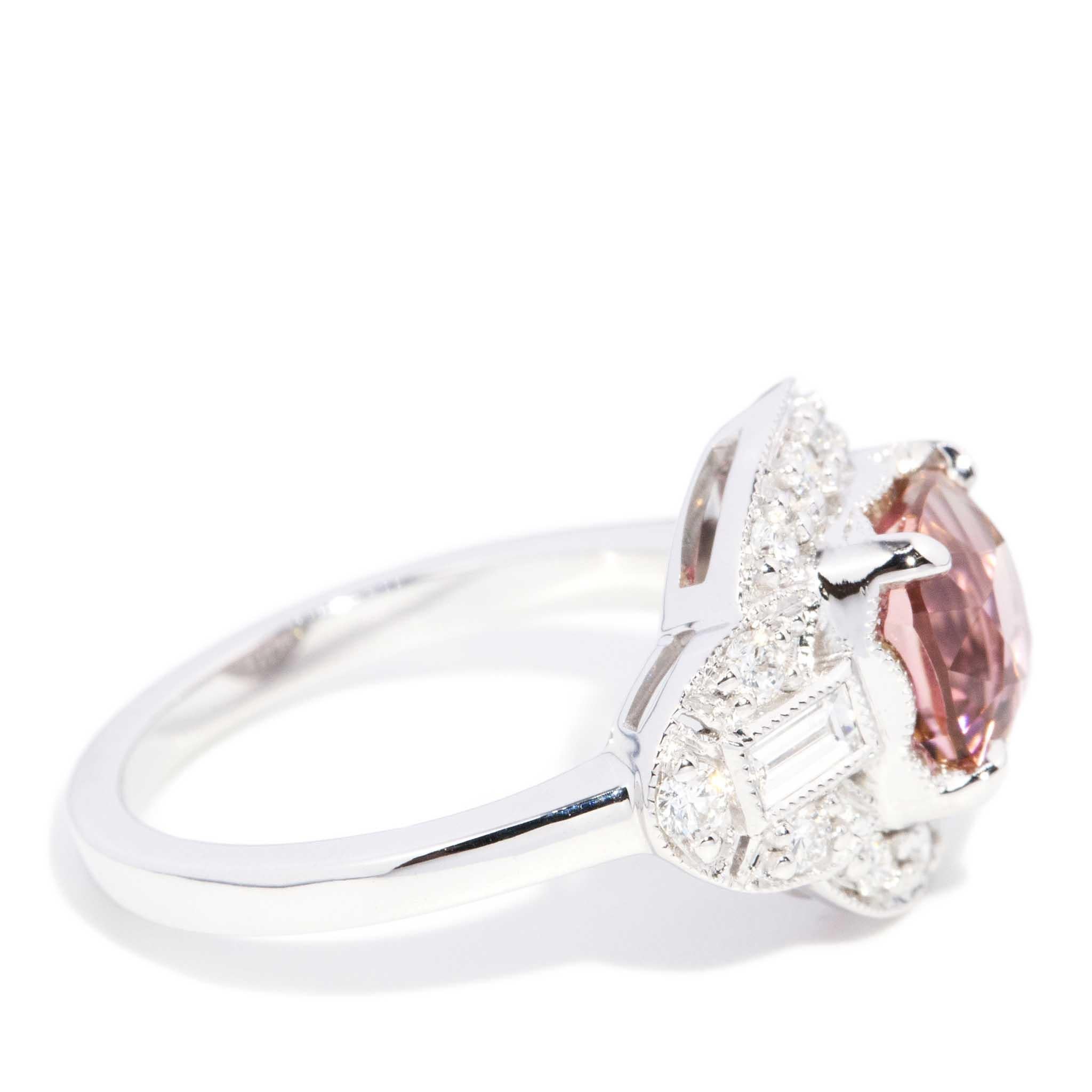Contemporary 2.35 Carat Pink Tourmaline & Diamond Ring 18 Carat White Gold For Sale 2