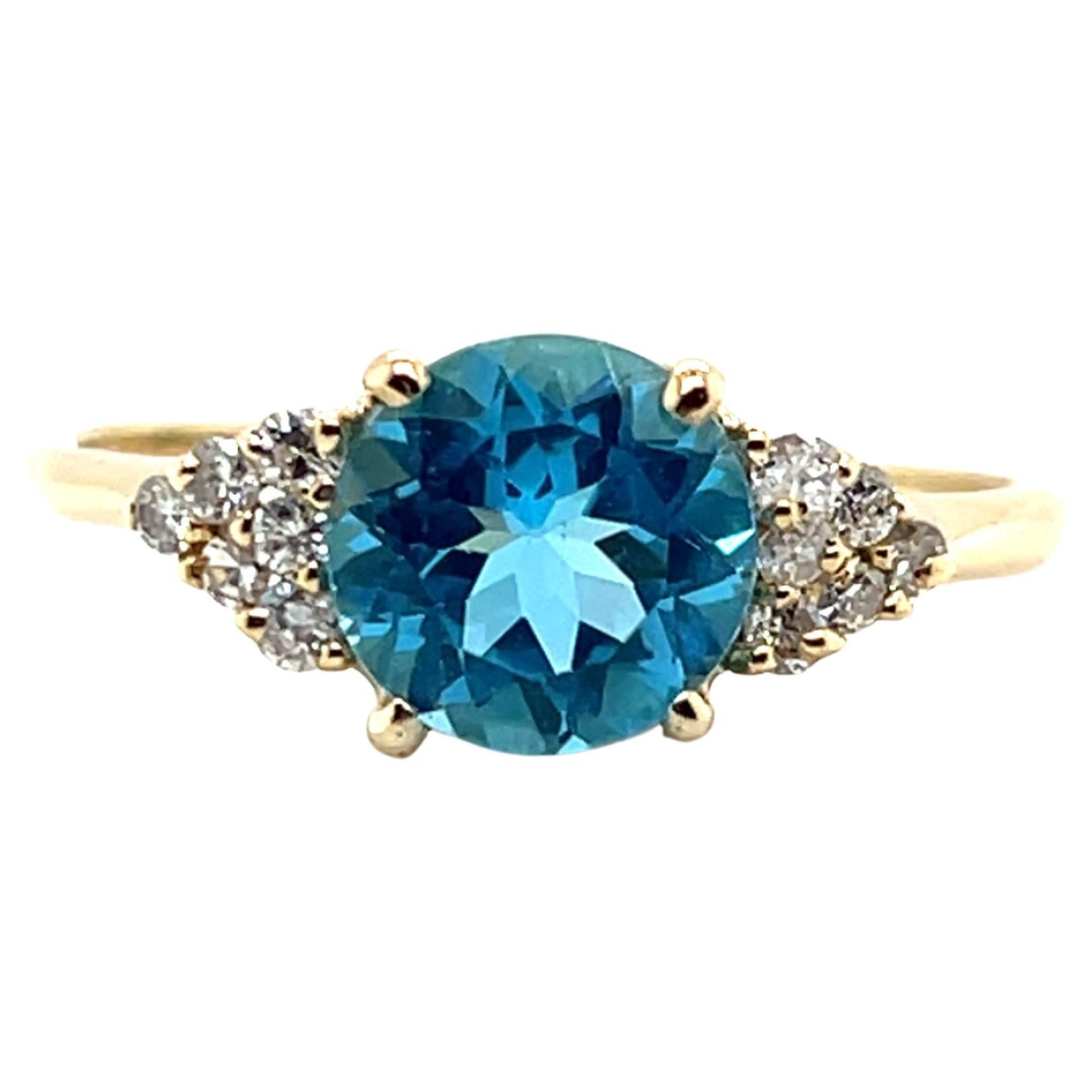Bague contemporaine en or jaune 14k avec topaze bleue de 2,39 carats et diamant