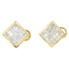 Contemporary 2.5 Carat Diamond Cluster Earrings 18 Carat Yellow Gold