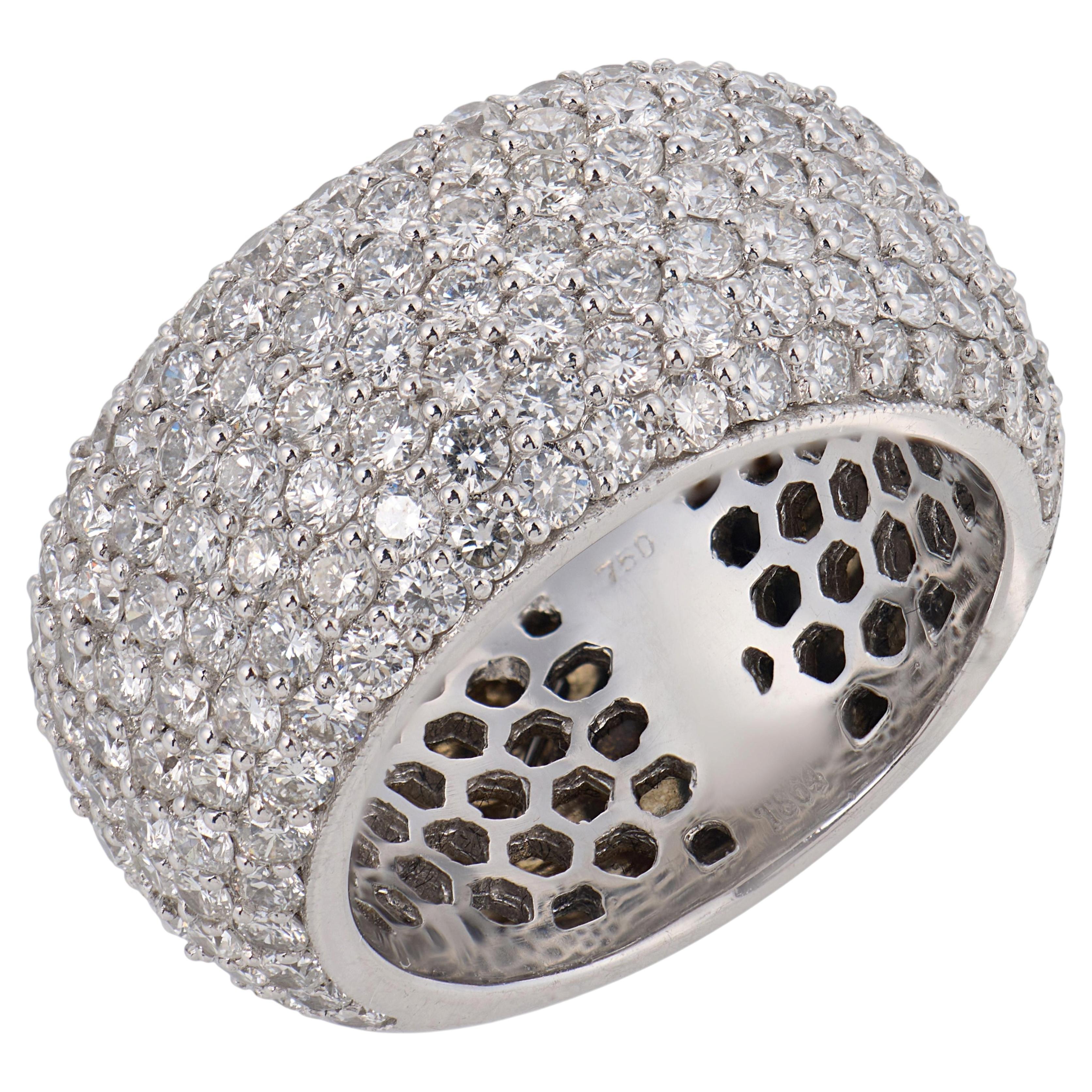 Contemporary 2.50 carat diamond 18k white gold pave band